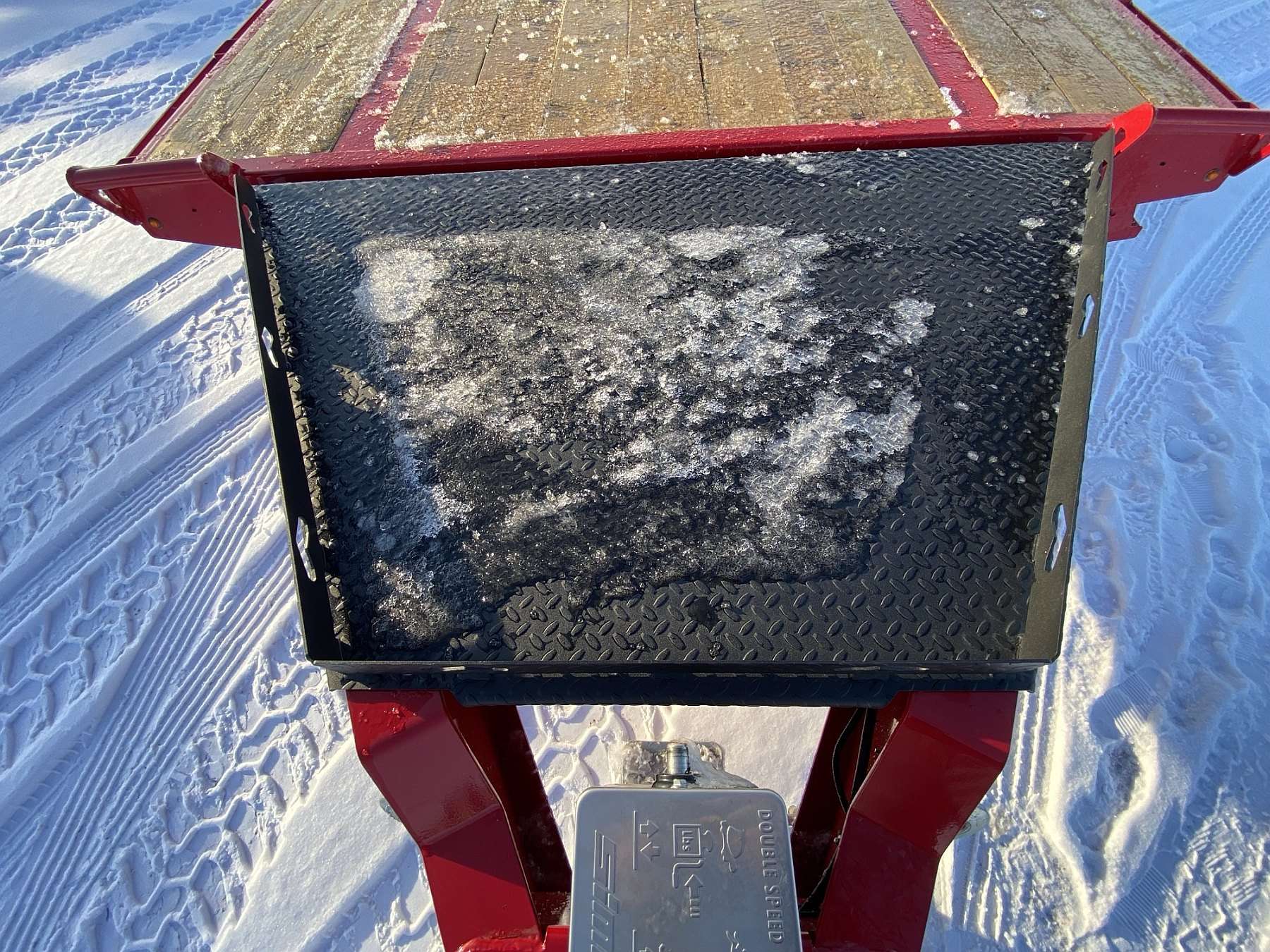 2026 Diamond C DET207 - 24' Tilt Deck Trailer