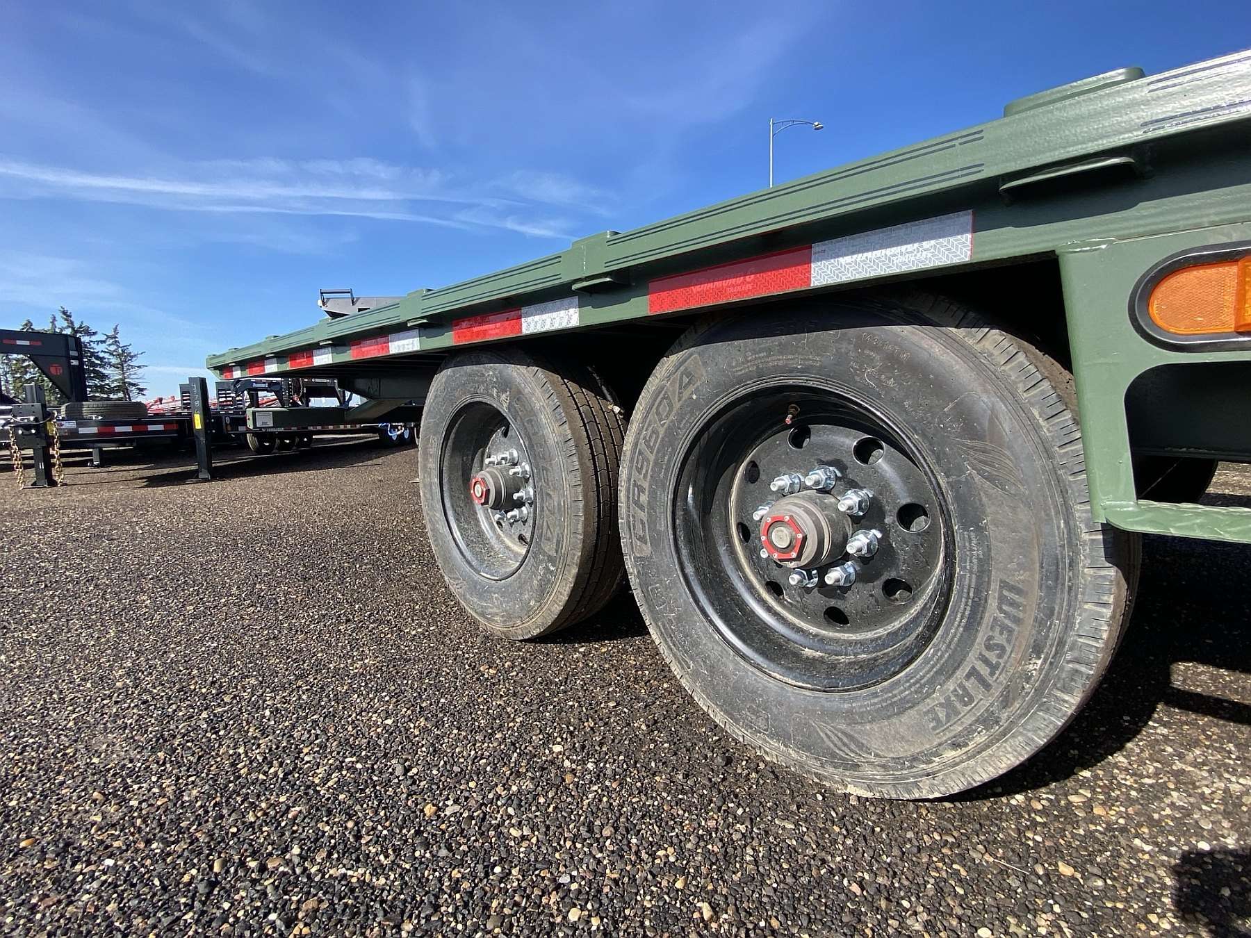 2026 Diamond C DET210 - 30' Tilt Deck Gooseneck Trailer