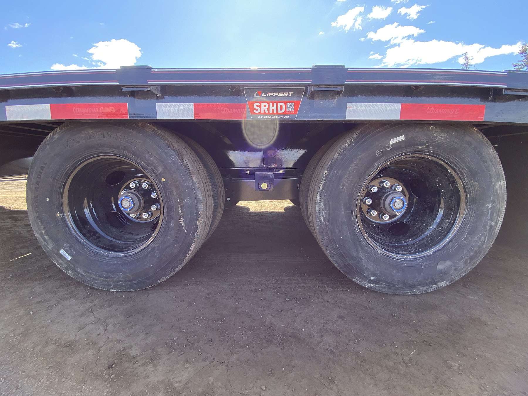 2026 Diamond C FMAX212- 32' Gooseneck Trailer
