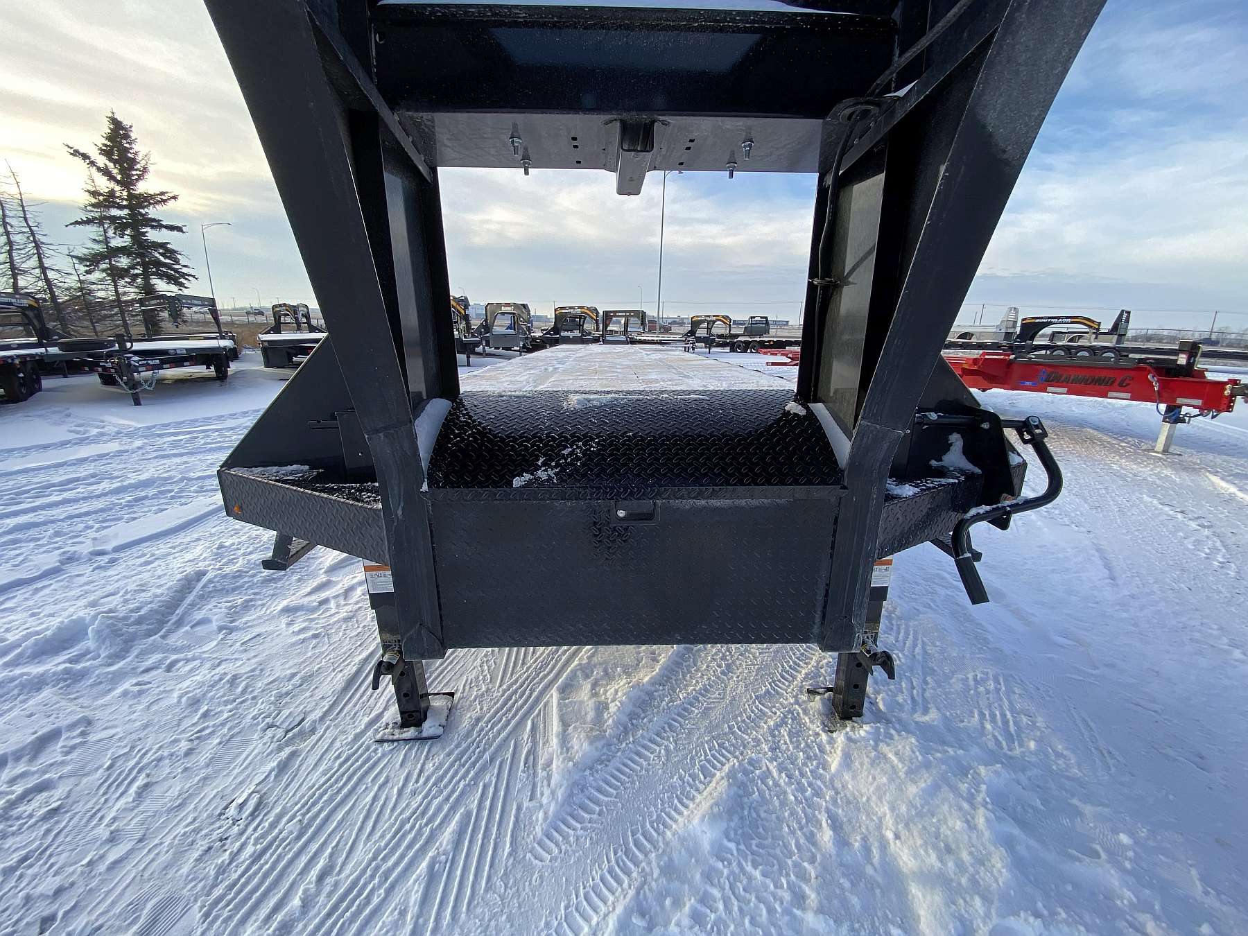 2026 Diamond C FMAX212 40' Gooseneck Trailer