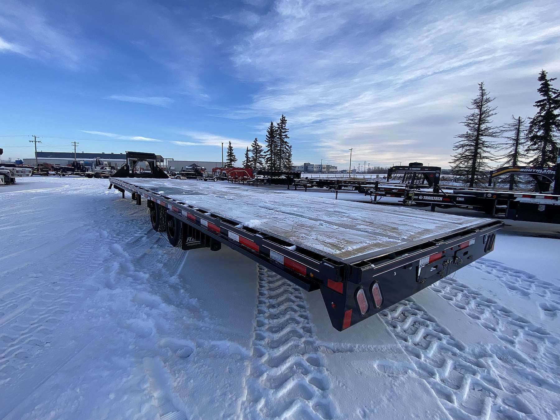 2026 Diamond C FMAX212 40' Gooseneck Trailer