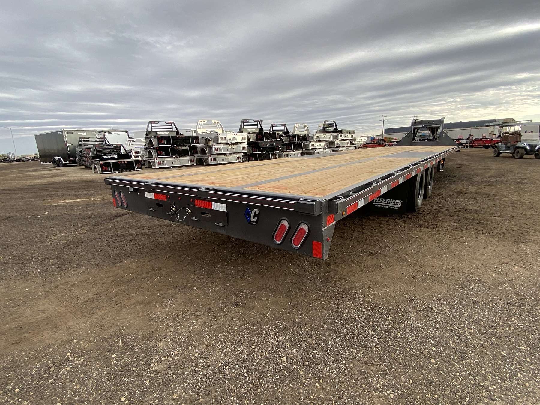 2026 Diamond C FMAX212- 40' Gooseneck Trailer
