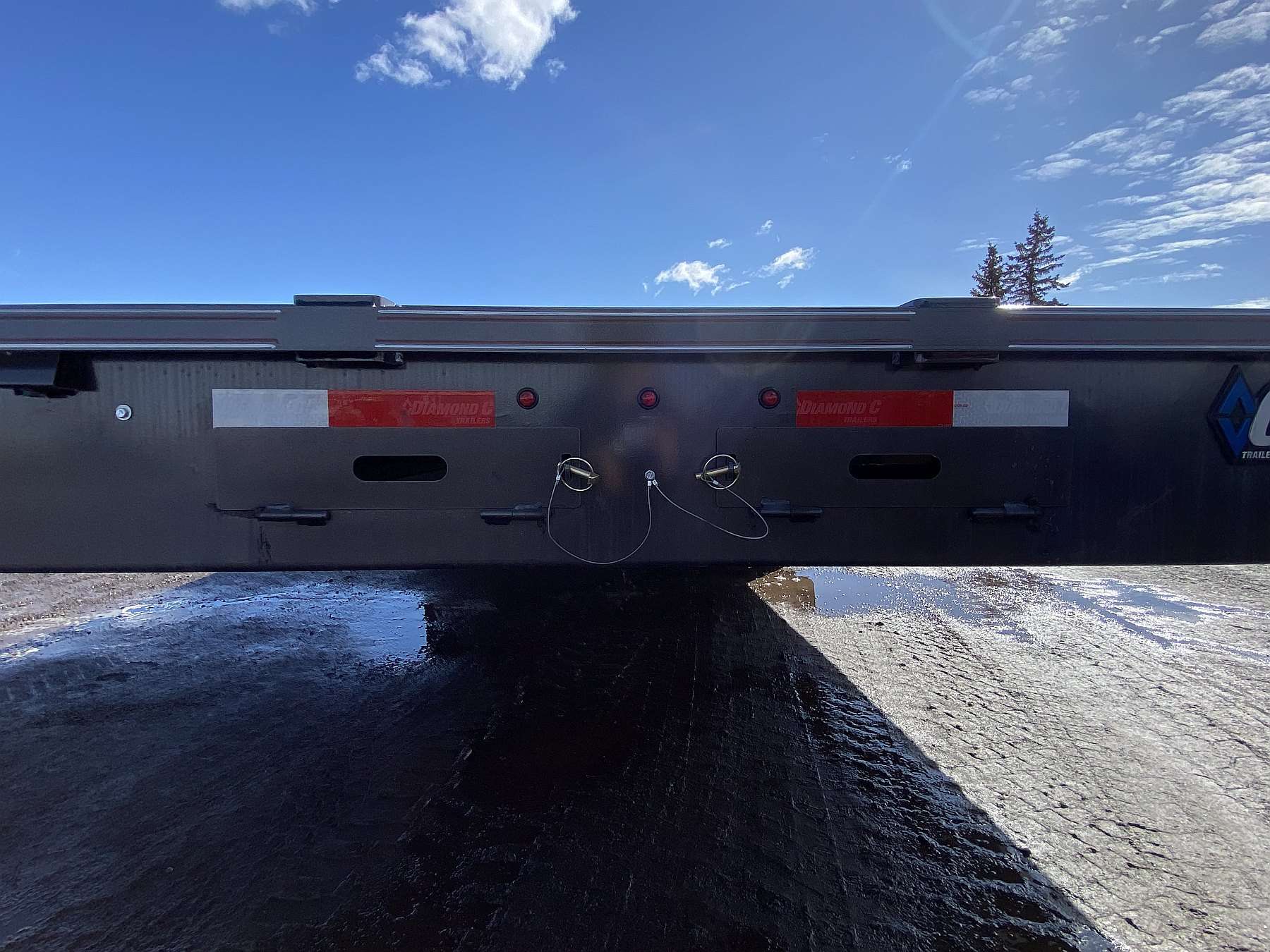 2026 Diamond C FMAX212- 40' Gooseneck Trailer