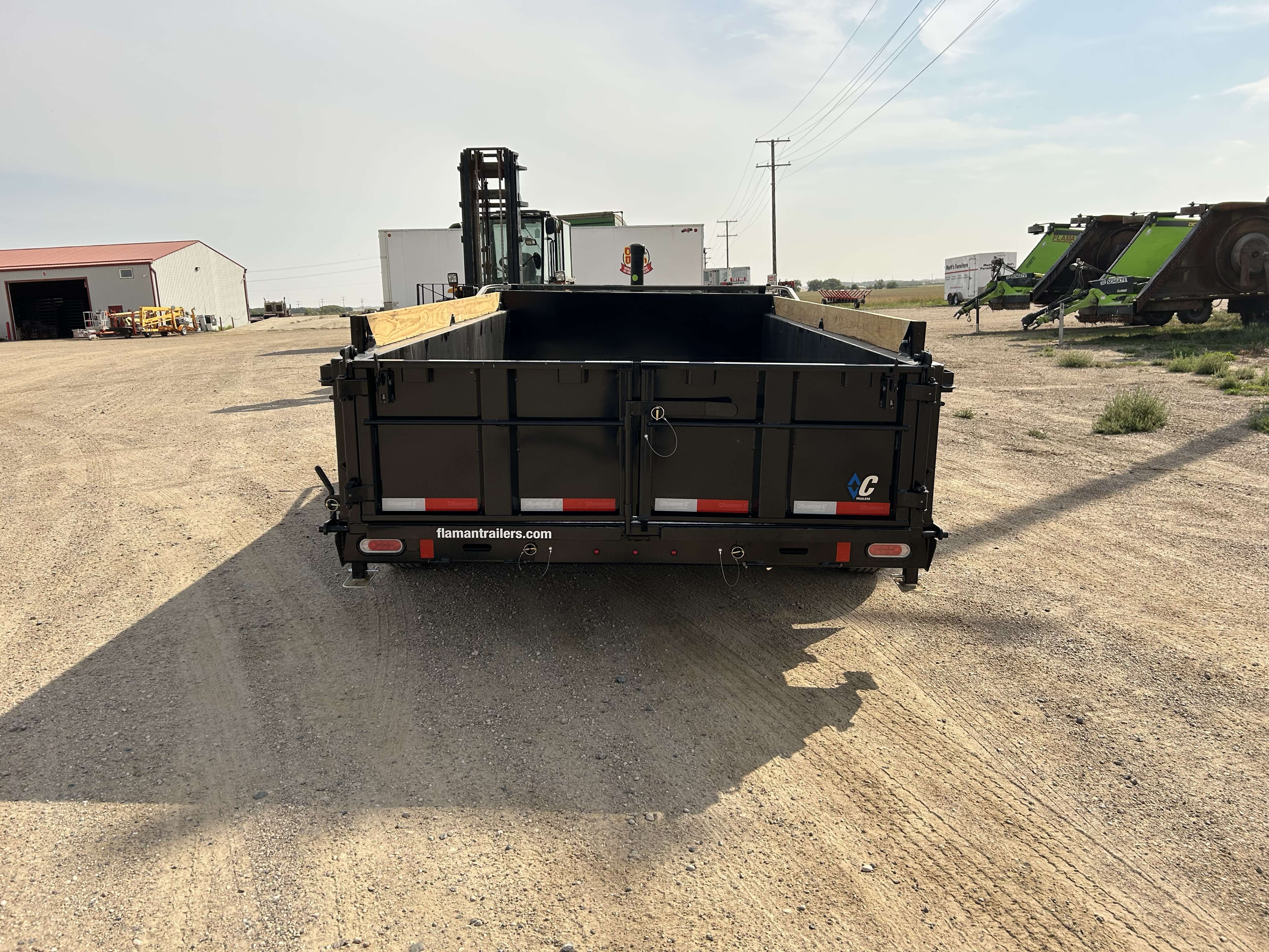 2026 Diamond C LPT 82" x 14' Dump Trailer