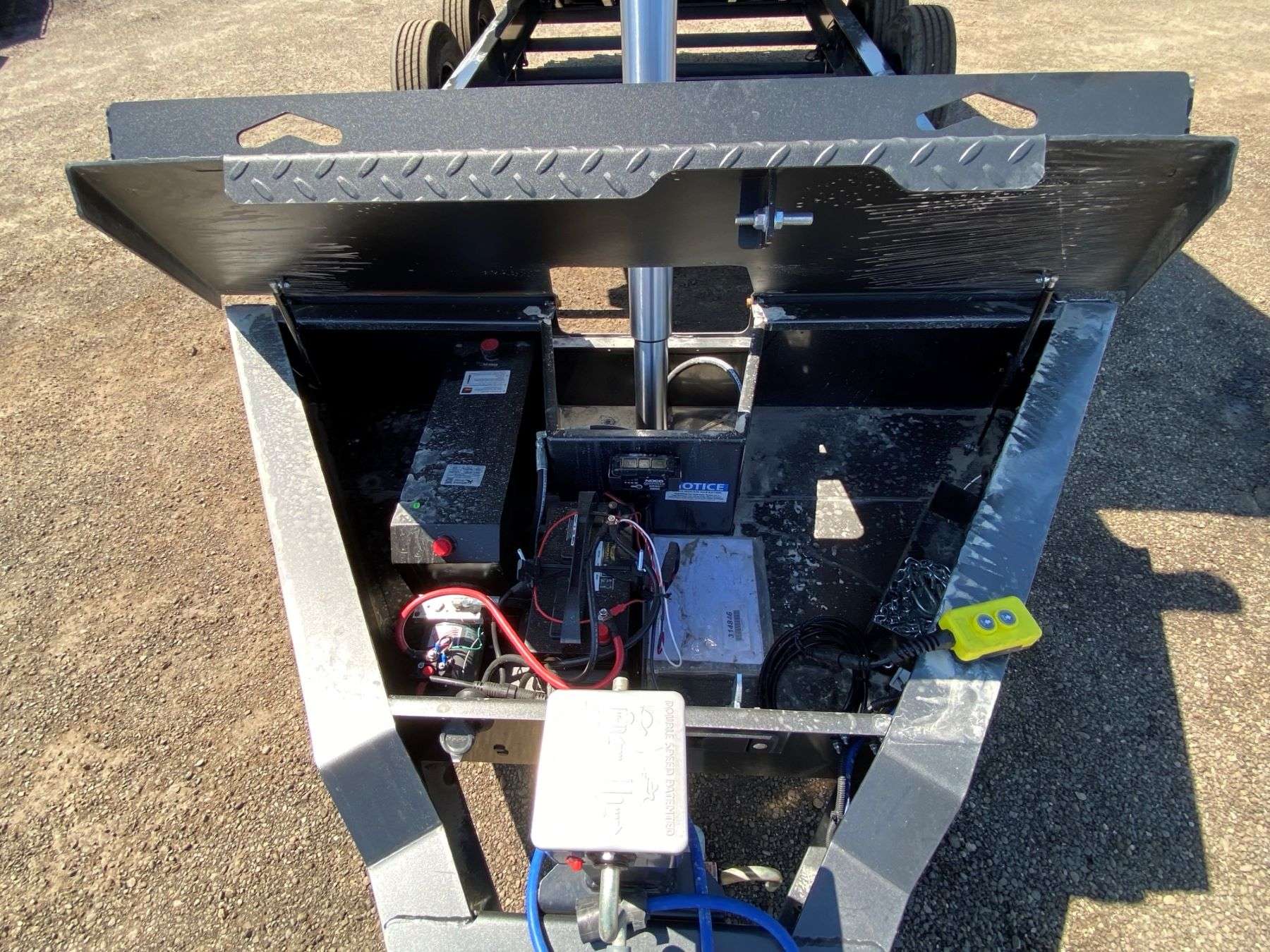 2026 Diamond C LPT207- 14' HD Dump Trailer
