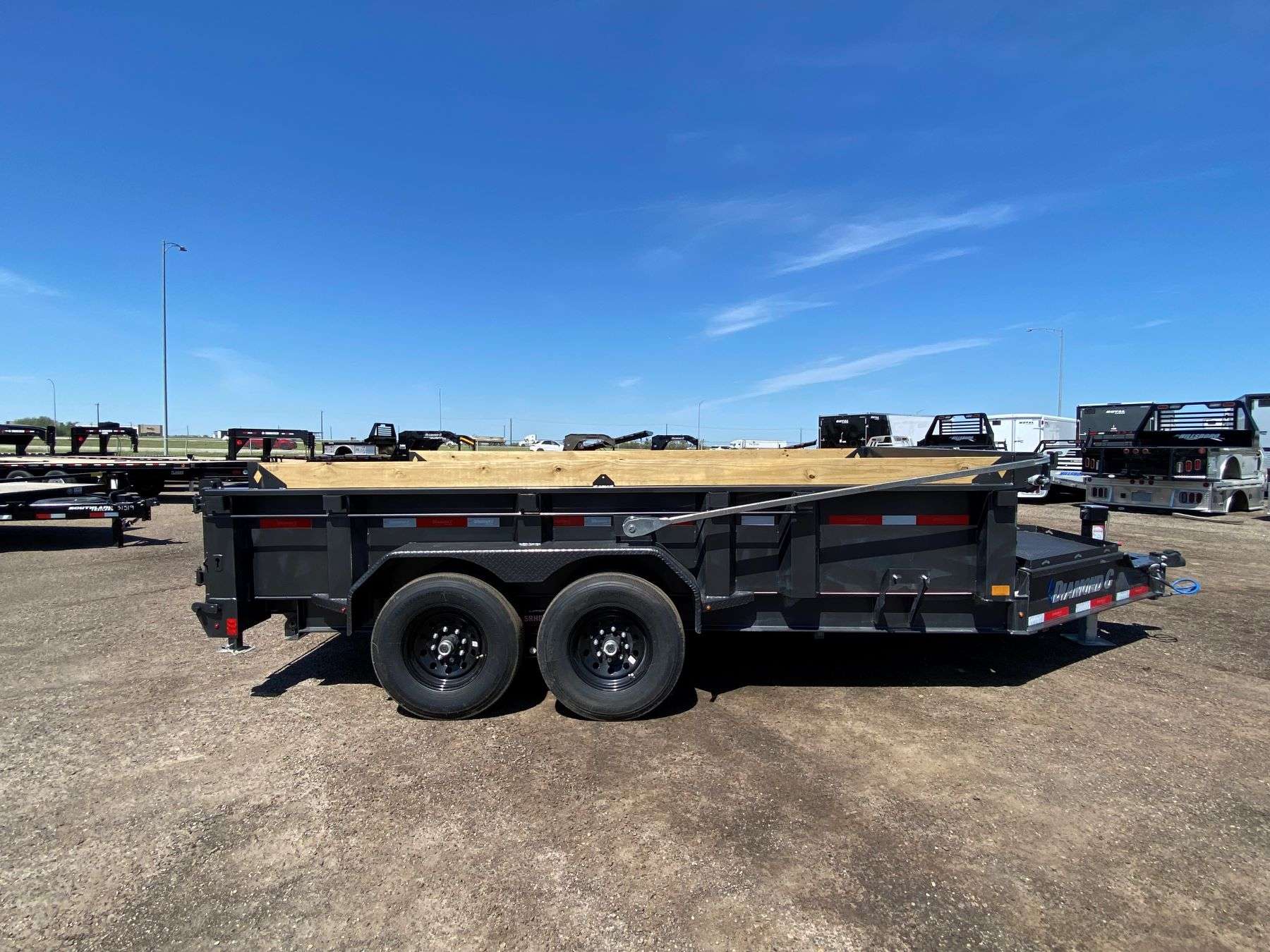 2026 Diamond C LPT207- 14' HD Dump Trailer