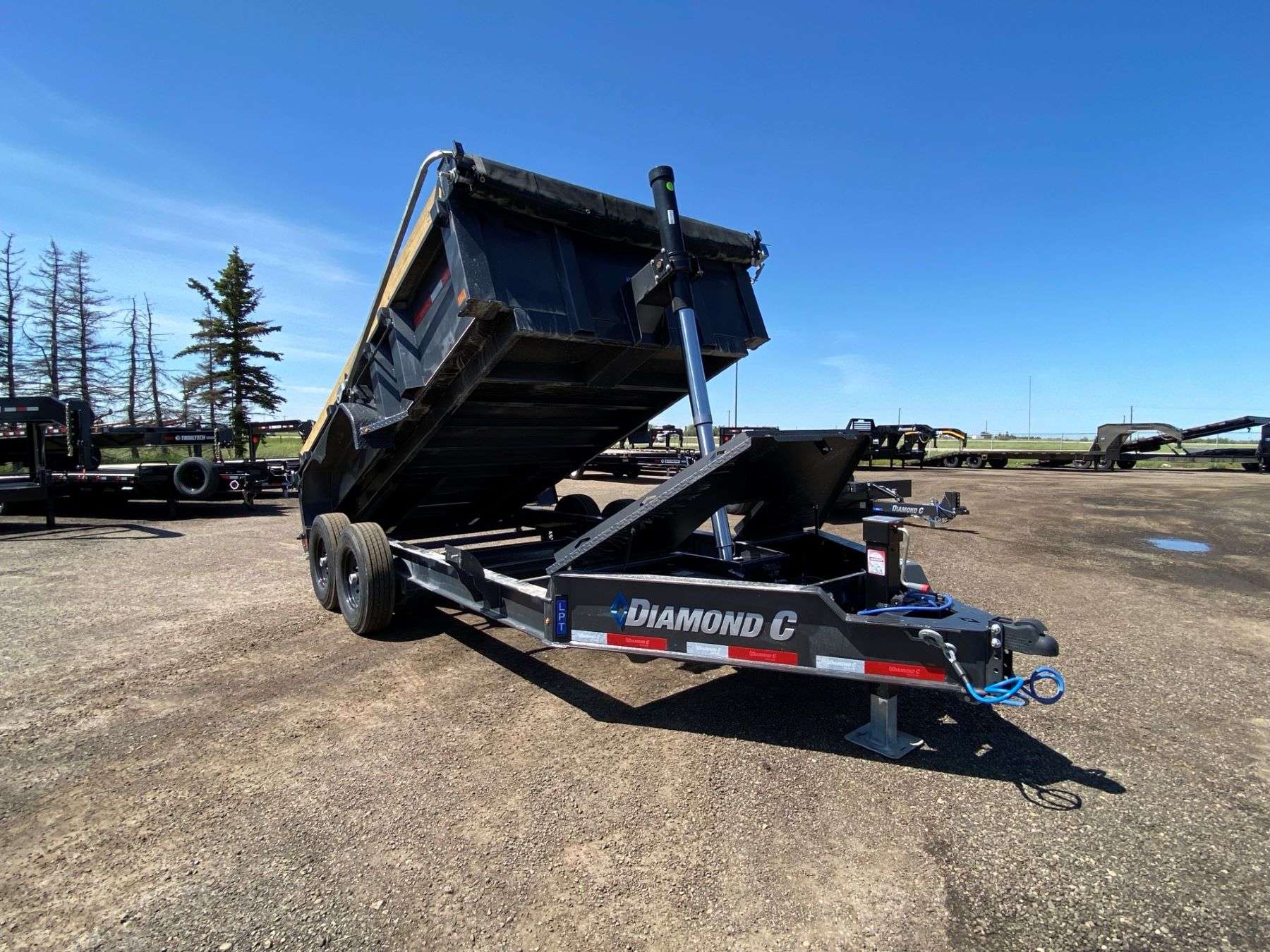 2026 Diamond C LPT207- 14' HD Dump Trailer