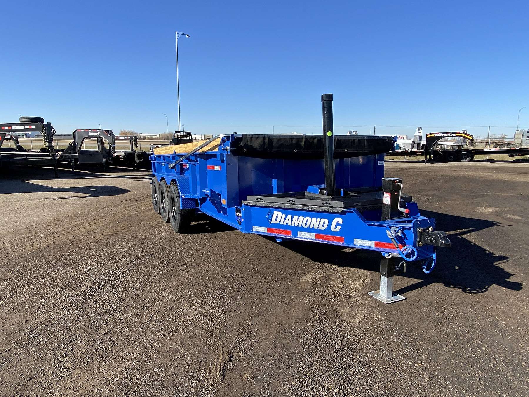 2026 Diamond C LPT307 16' Dump Trailer