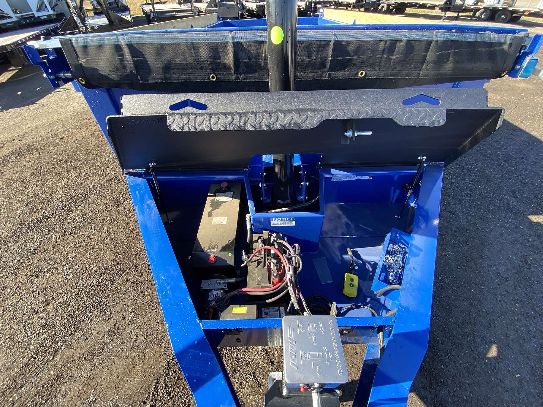 2026 Diamond C LPT307 16' Dump Trailer
