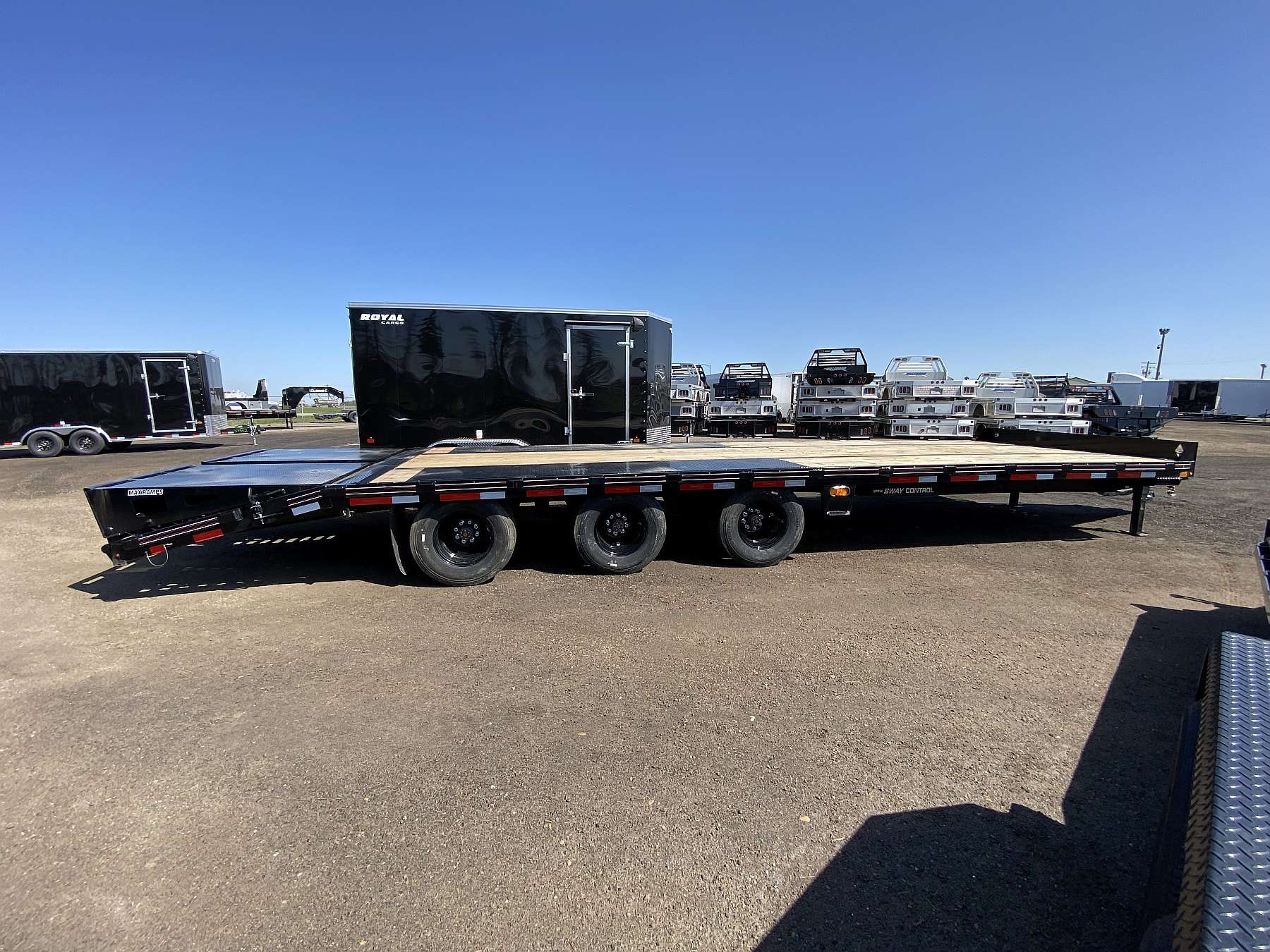 2026 Diamond C PX310- 30' Pintle Hitch Trailer