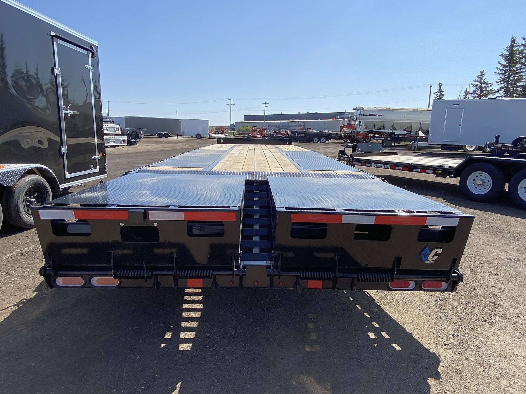 2026 Diamond C PX310- 30' Pintle Hitch Trailer