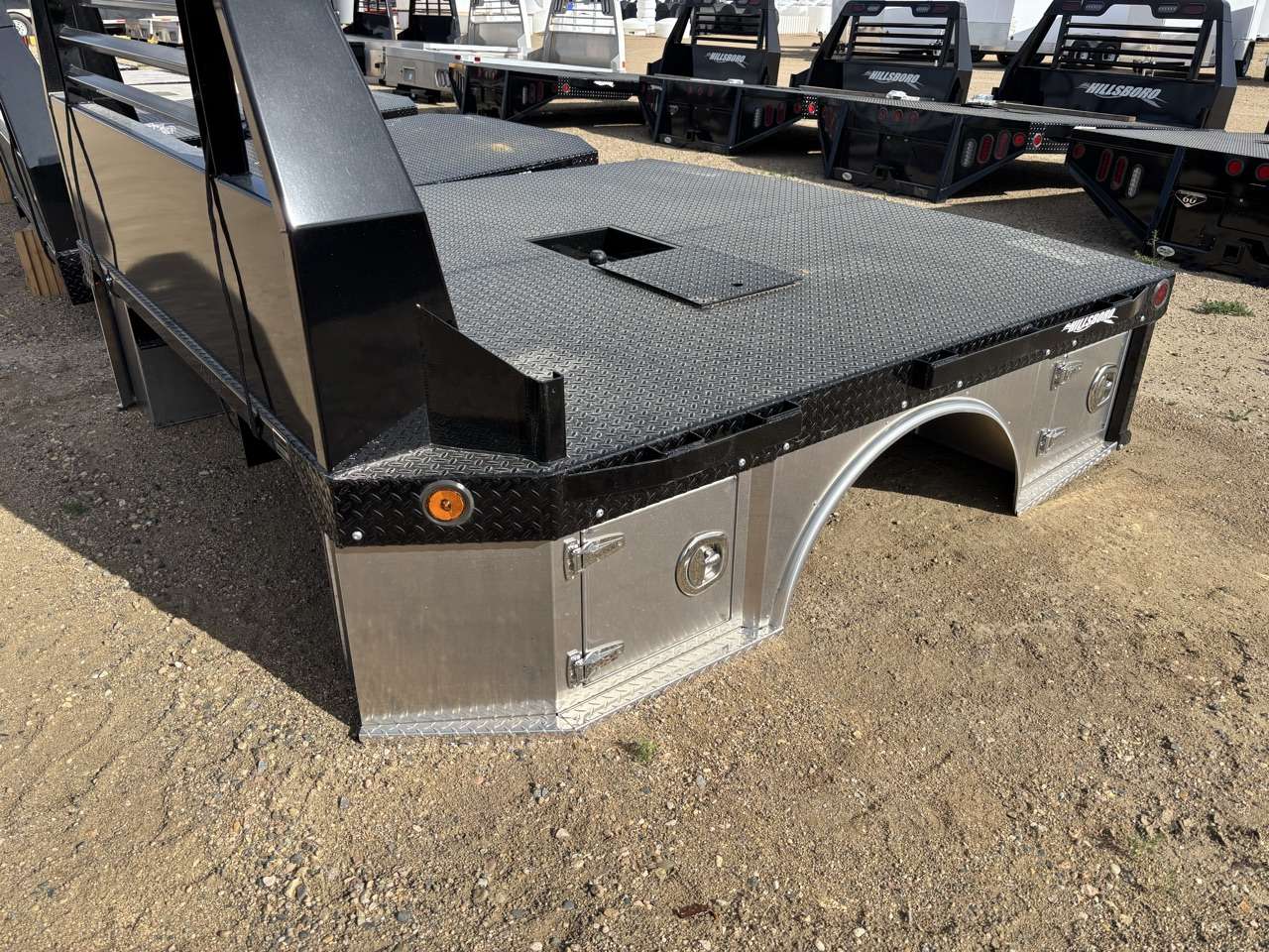 2026 Hillsboro 8'6" Dually Hybrid Truck Deck - Ford