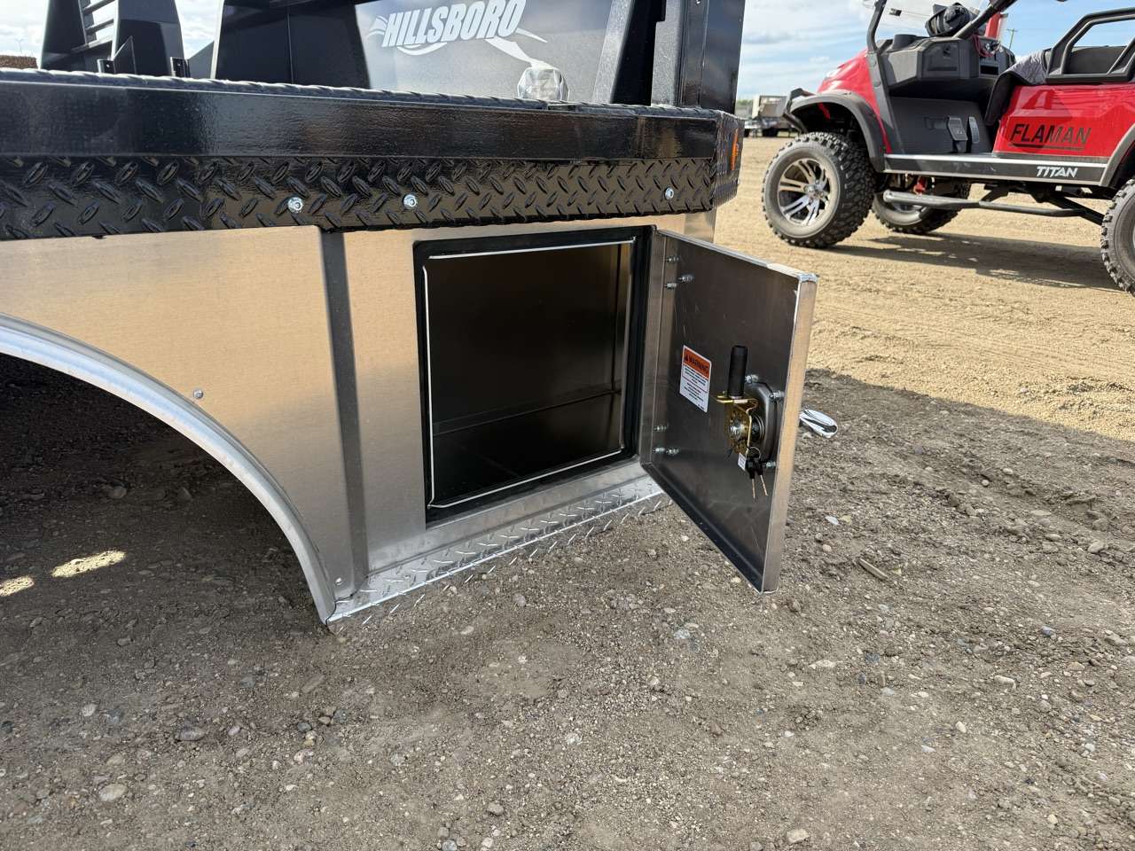 2026 Hillsboro 8'6" Dually Hybrid Truck Deck - RAM