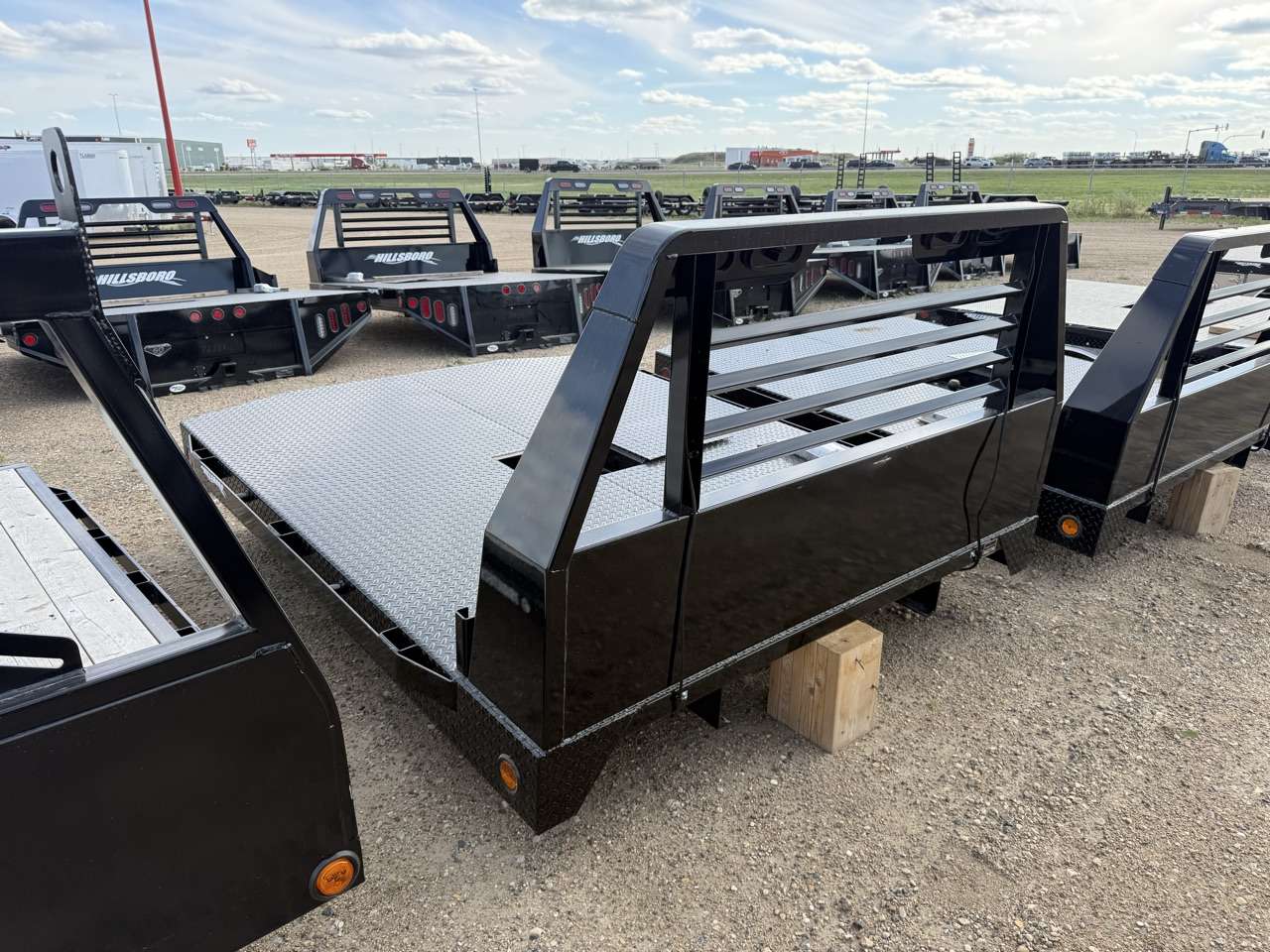 2026 Hillsboro 8'6" Single Flat Truck Deck - Ford