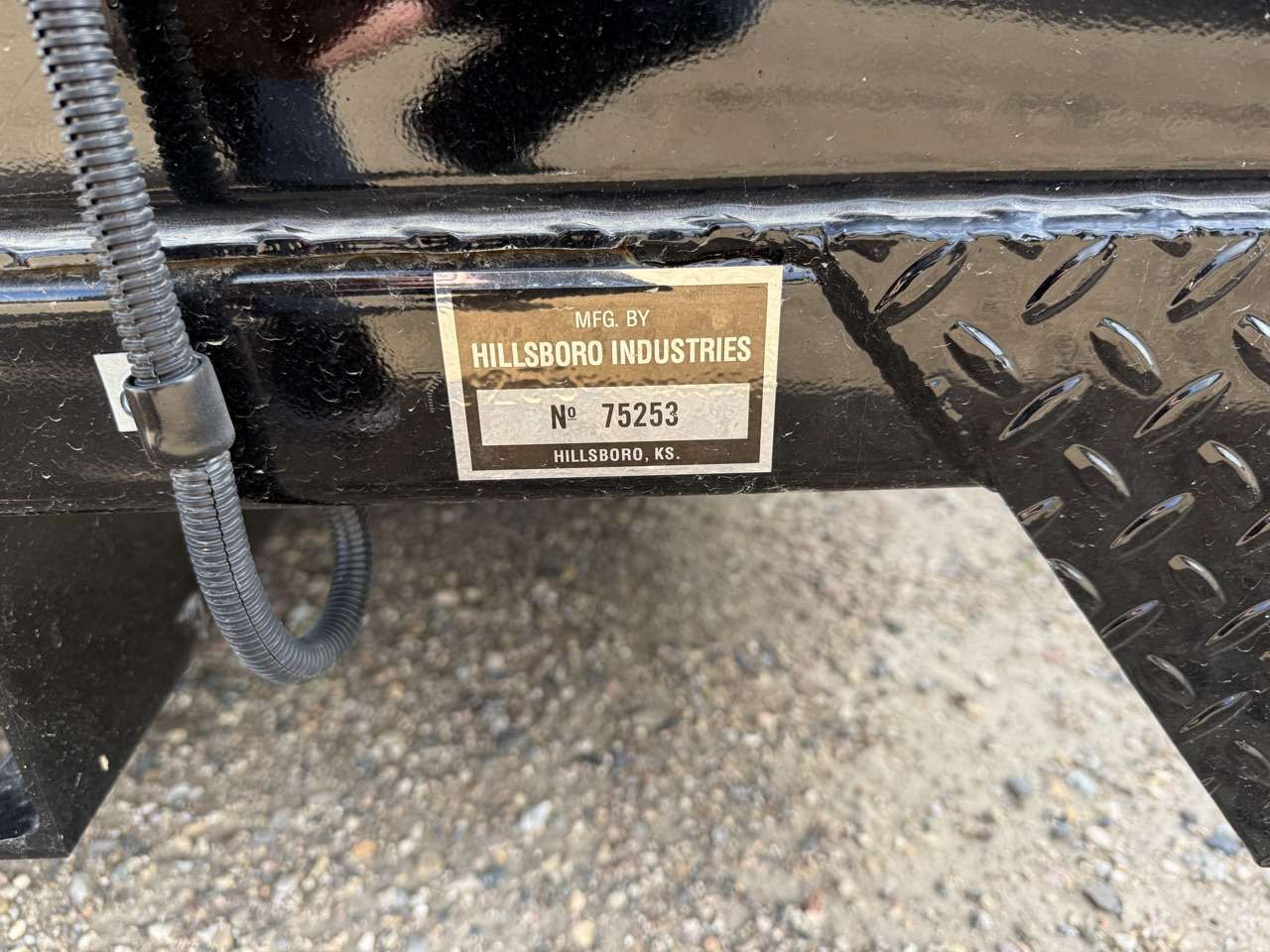 2026 Hillsboro 8'6" Single Flat Truck Deck - GM/RAM