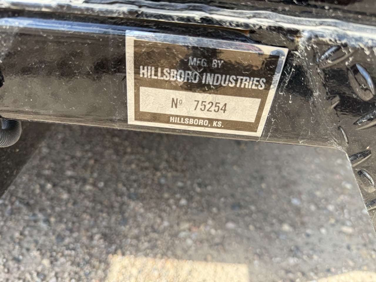 2026 Hillsboro 8'6" Single Flat Truck Deck - GM/RAM