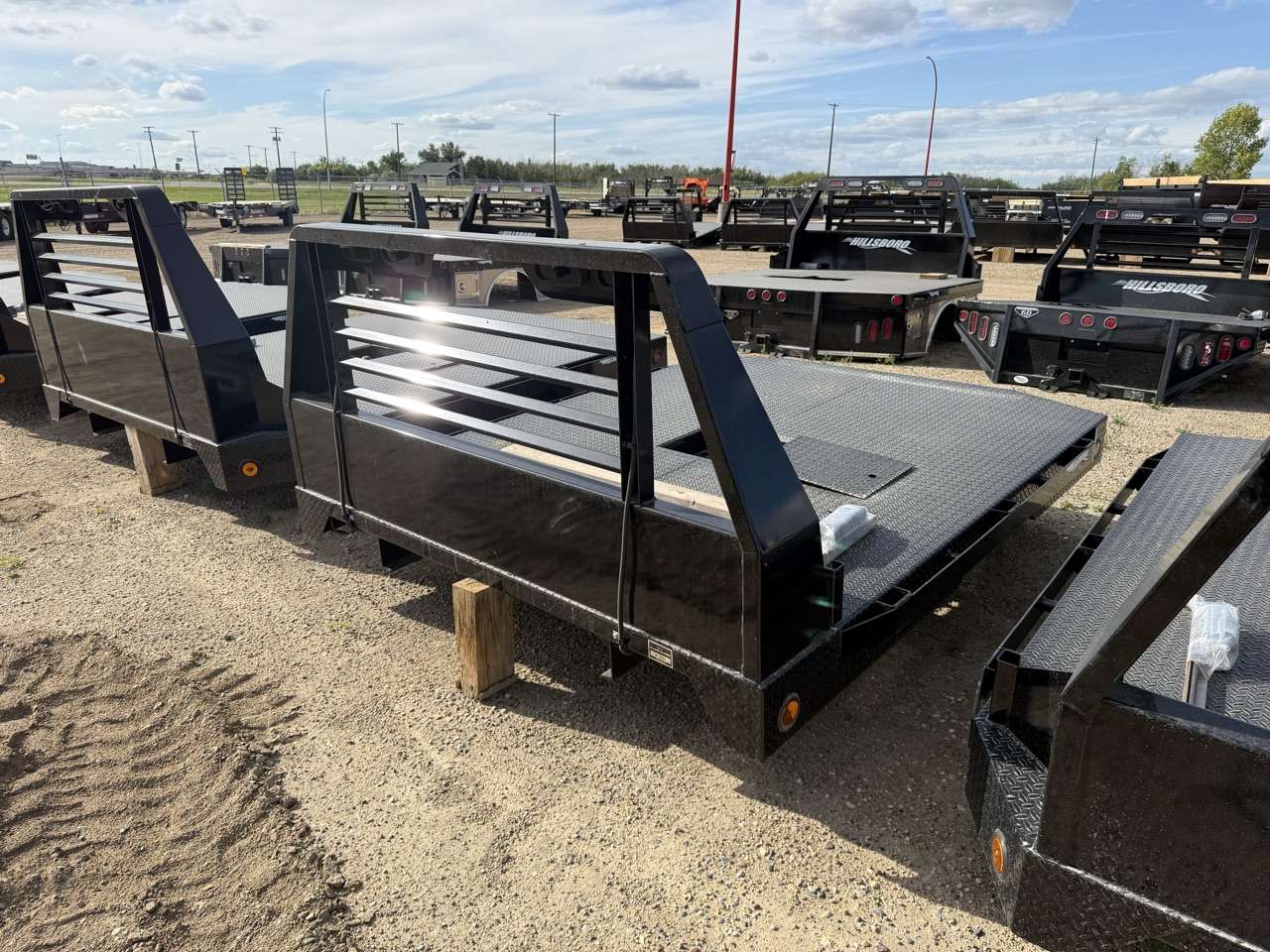 2026 Hillsboro 8'6" Single Flat Truck Deck - GM/RAM