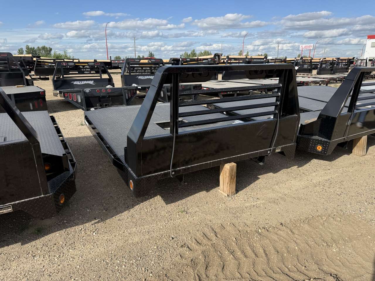 2026 Hillsboro 8'6" Single Flat Truck Deck - GM/RAM