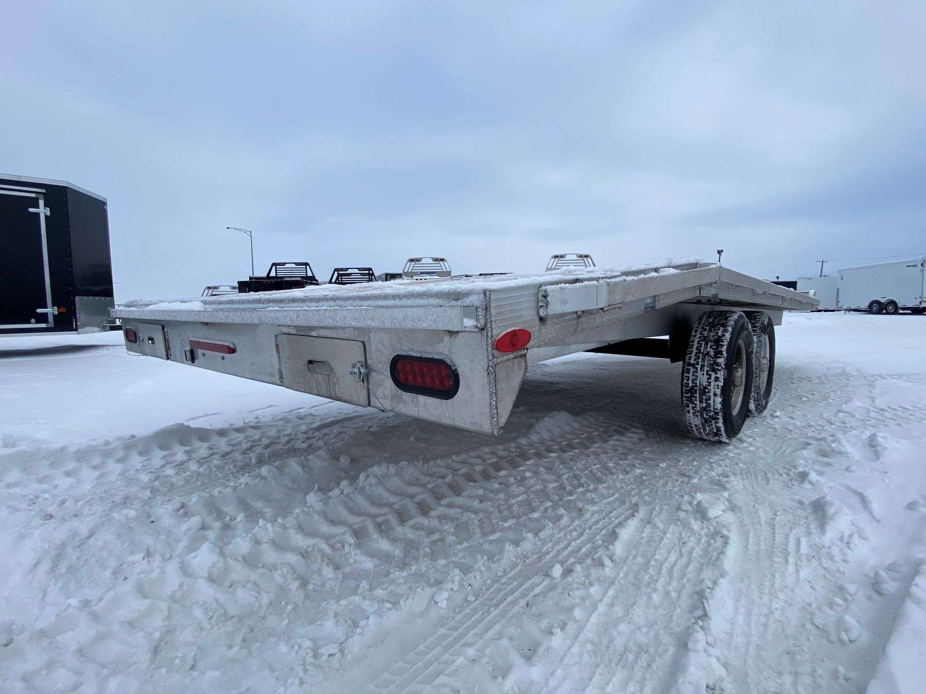 2026 Legend 20' Medium Duty Deck Over Trailer