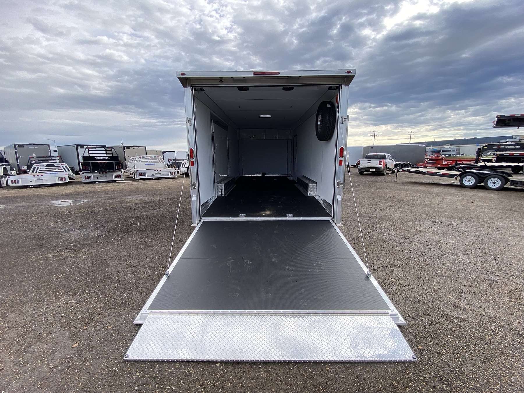 2026 Legend 8.5'x24' Trailmaster Race Series Aluminum Cargo