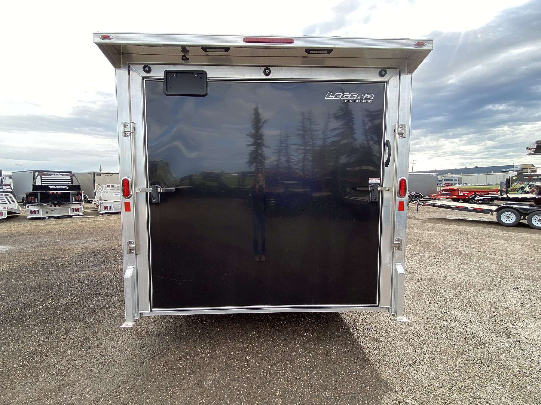 2026 Legend 8.5'x24' Trailmaster Race Series Aluminum Cargo