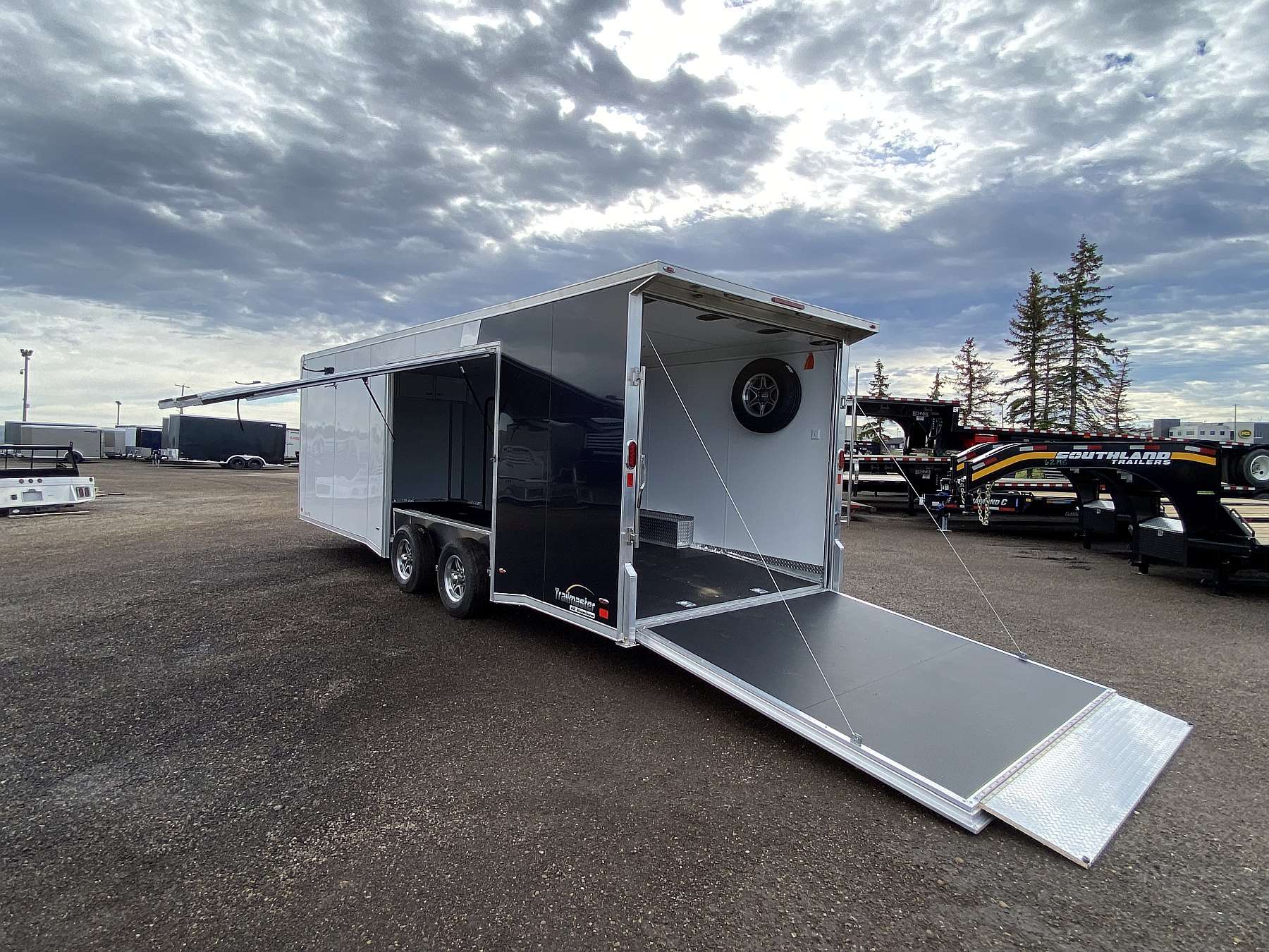 2026 Legend 8.5'x24' Trailmaster Race Series Aluminum Cargo
