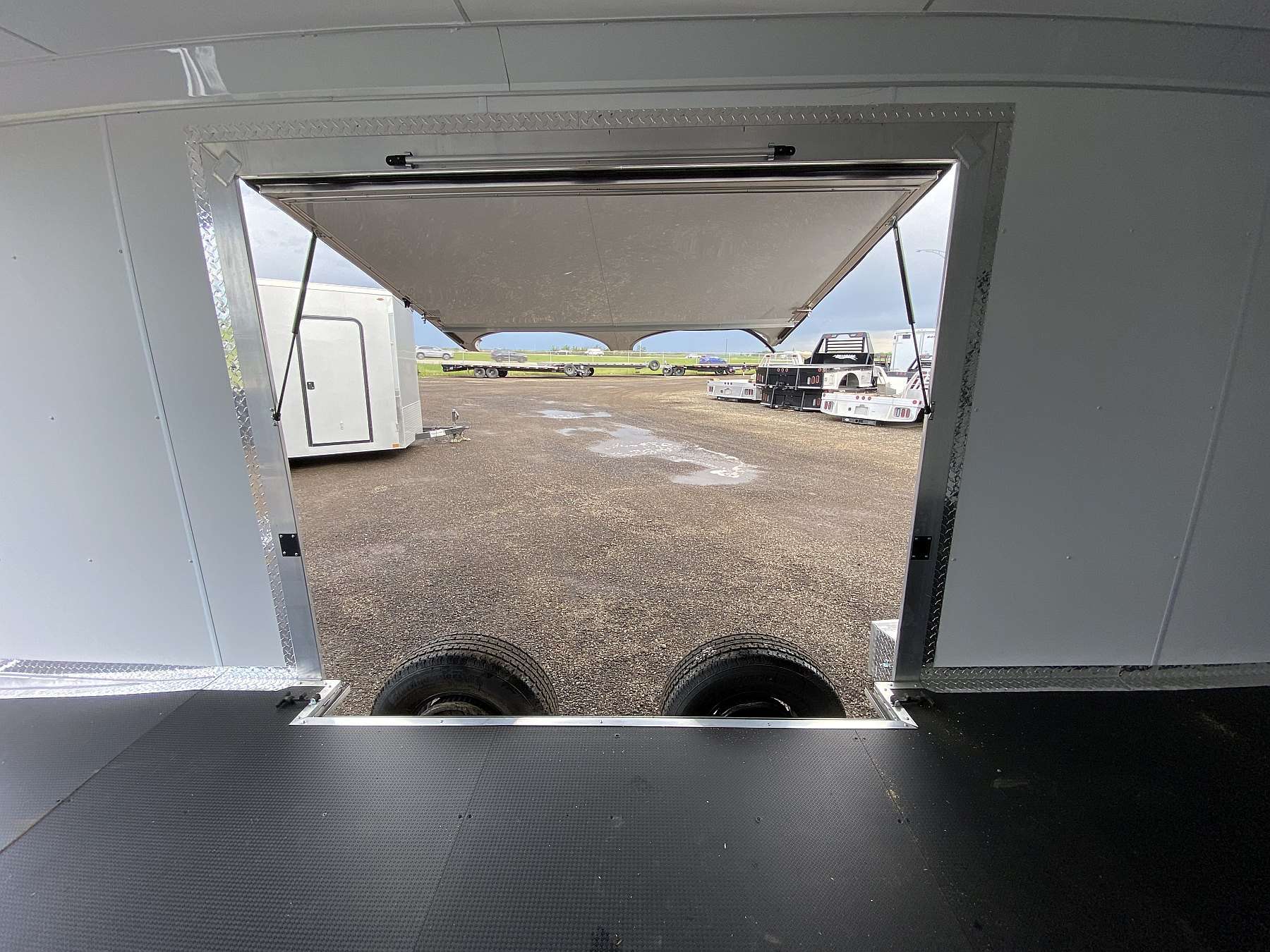 2026 Legend 8.5'x24' Trailmaster Race Series Aluminum Cargo