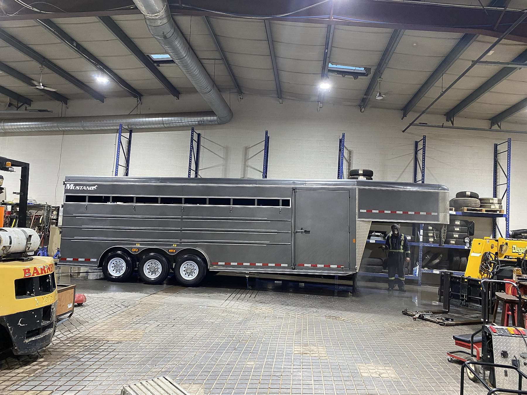 2026 Mustang 7.5'x24' Gooseneck Stock Trailer