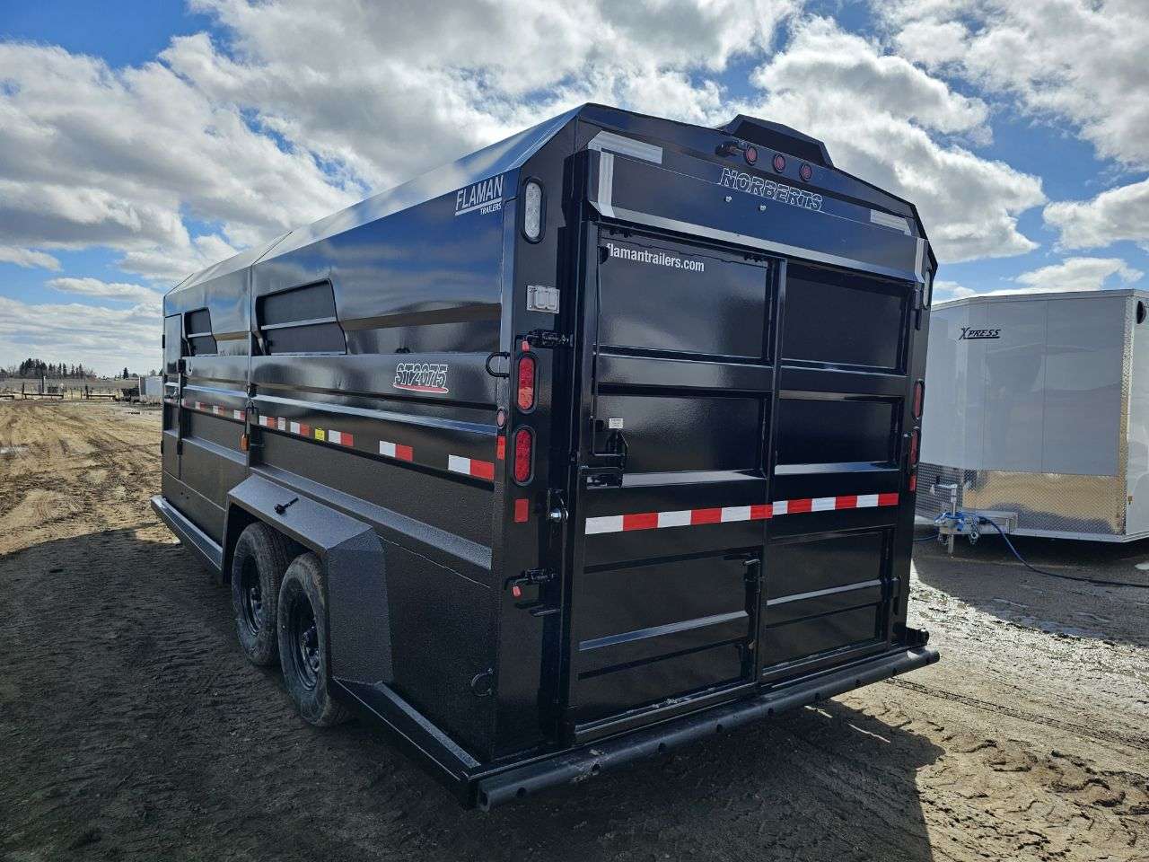 2026 Norbert 7'6" x 20' Gooseneck Livestock Trailer