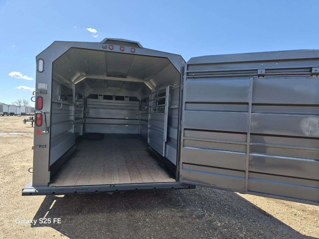 2026 Norbert 7'6" x 20' Gooseneck Livestock Trailer