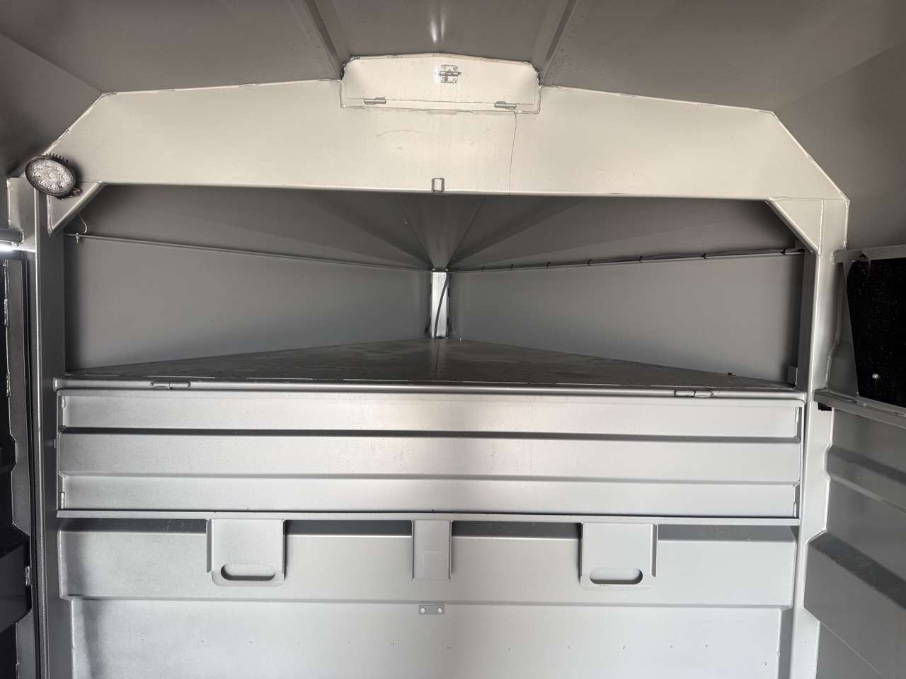 2026 Norbert 7'6" x 30' GN Livestock Triple 8K Trailer