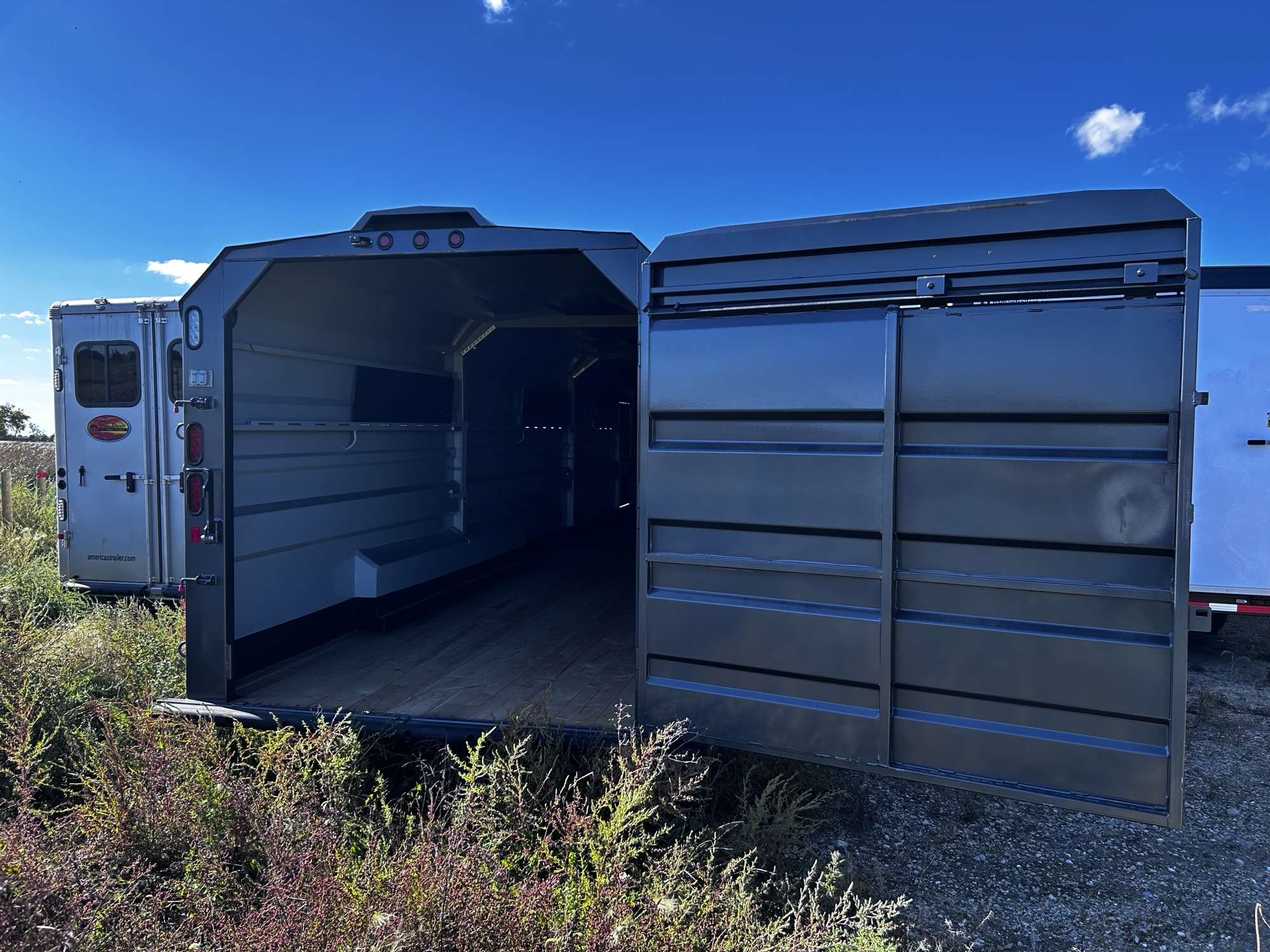 2026 Norbert 7'6" x 30' Gooseneck Livestock Trailer