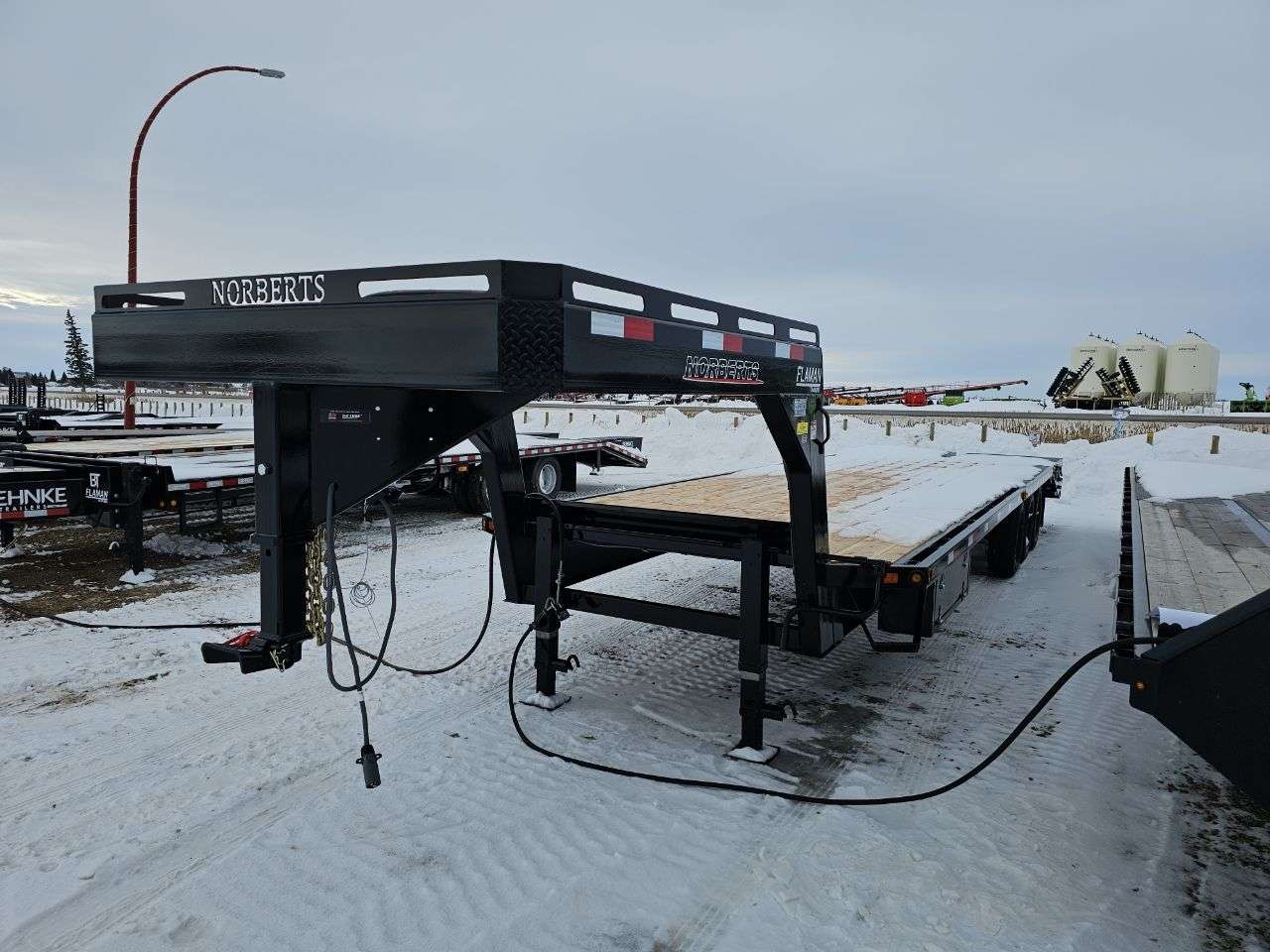 2026 Norbert 8'4" x 30' GN Beavertail Flat Deck Trailer