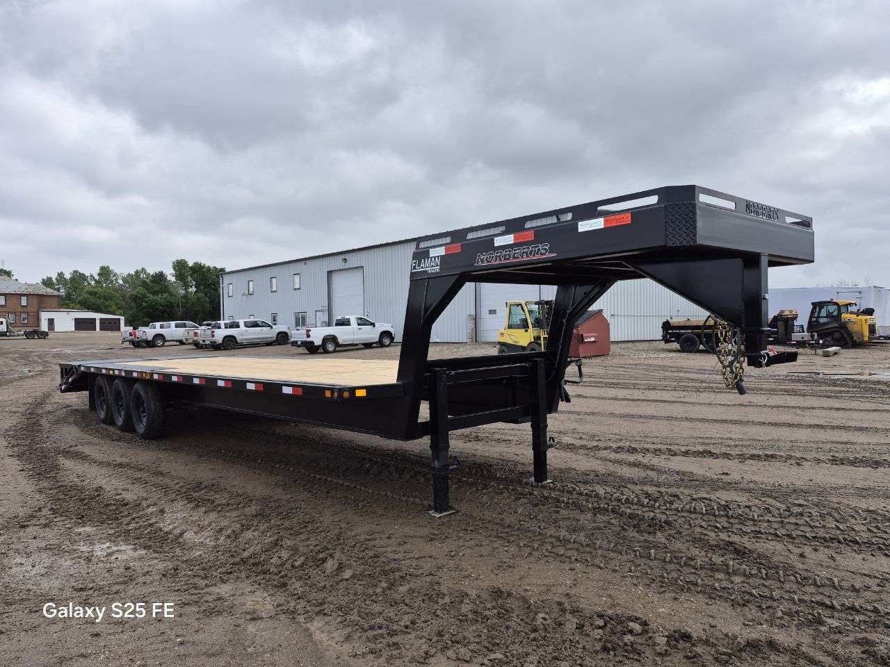 2026 Norbert 8'4" x 30' GN Beavertail Flat Deck Trailer