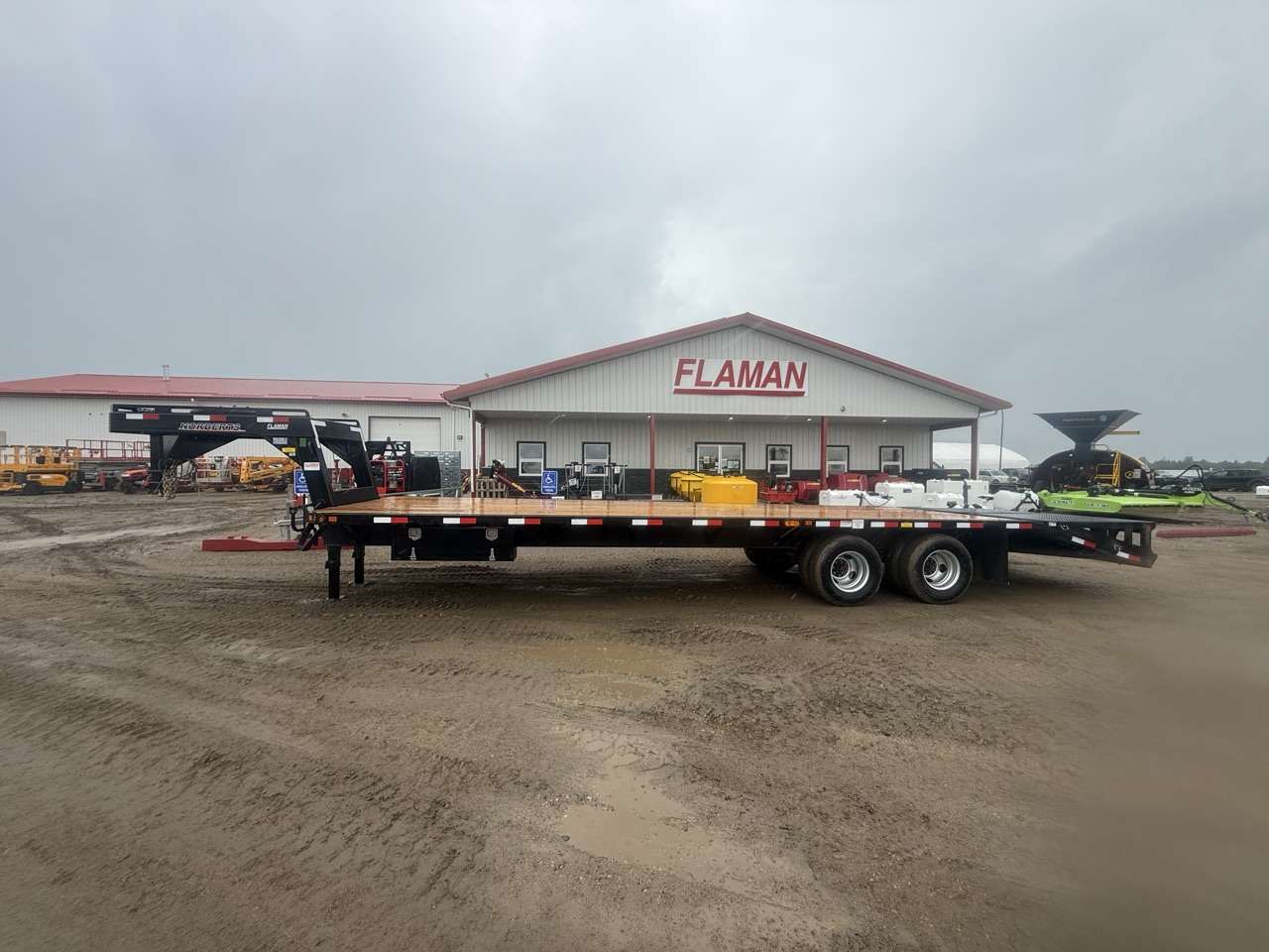 2026 Norbert 8'4" x 30' GN Beavertail Flat Deck Trailer