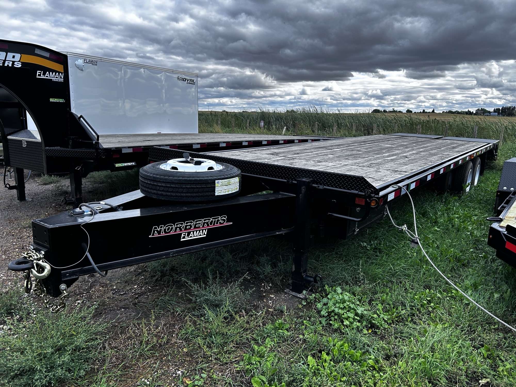 2026 Norbert 8'6" x 30' Beavertail Flat Deck Trailer