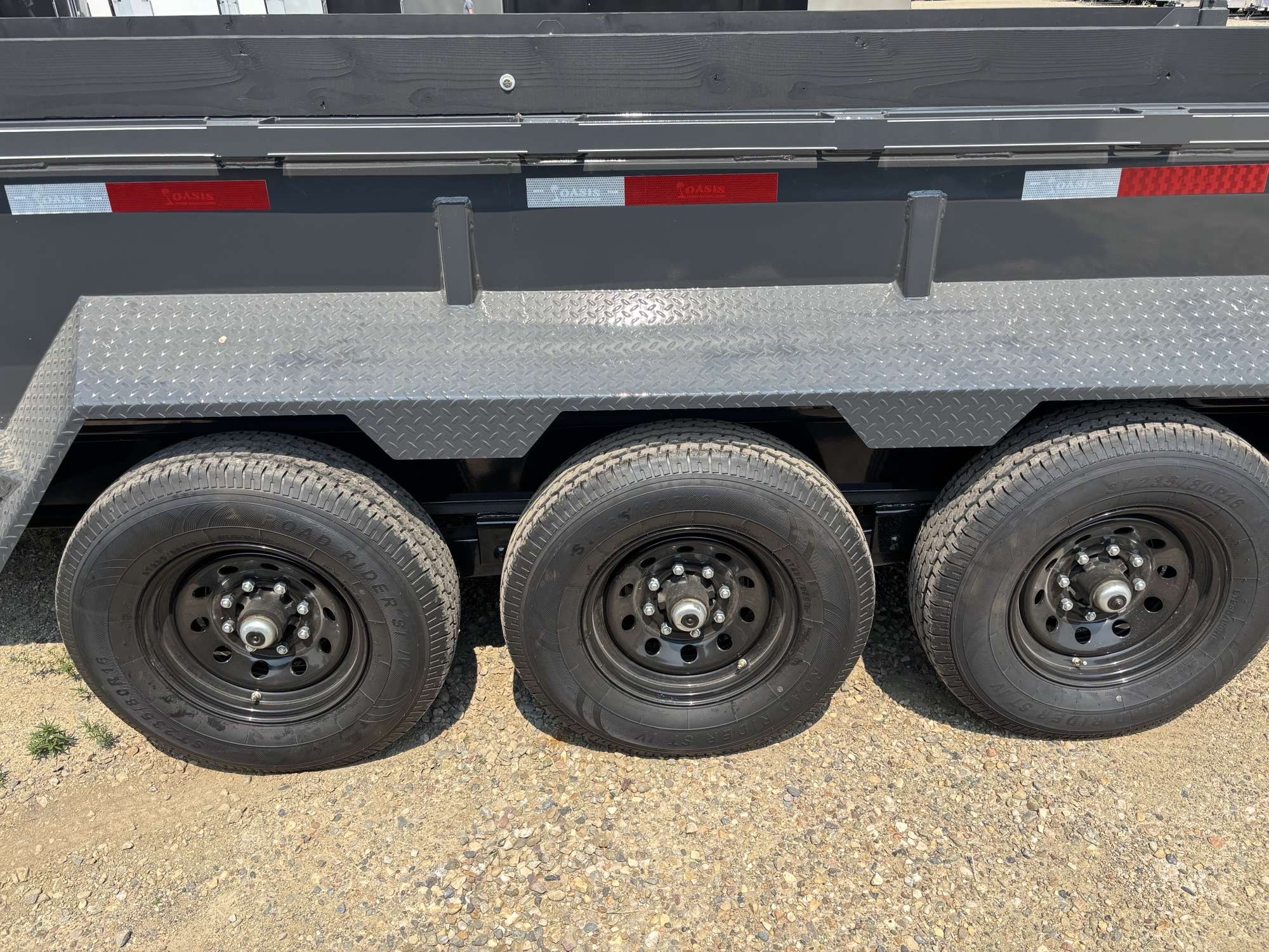 2026 Oasis 16' Low Pro Tri-axle Dump Trailer