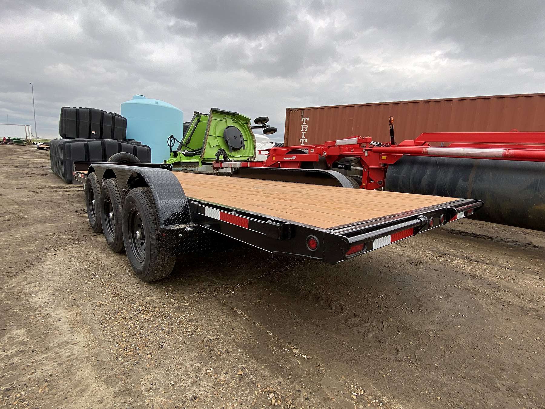 2026 Oasis 22' Tri-Axle Equipment Trailer