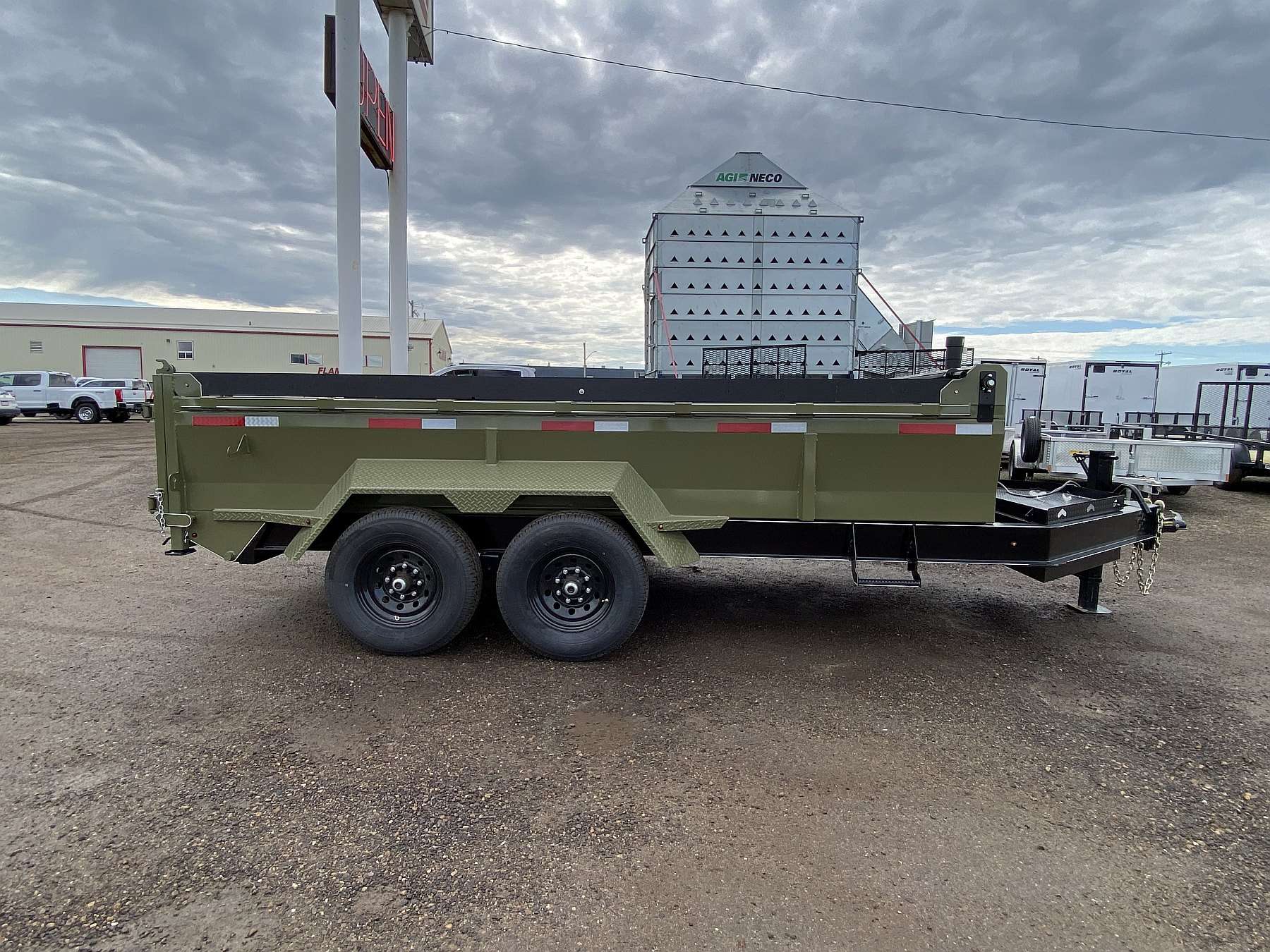2026 Oasis 7'x14' Telescopic Lift Dump Trailer