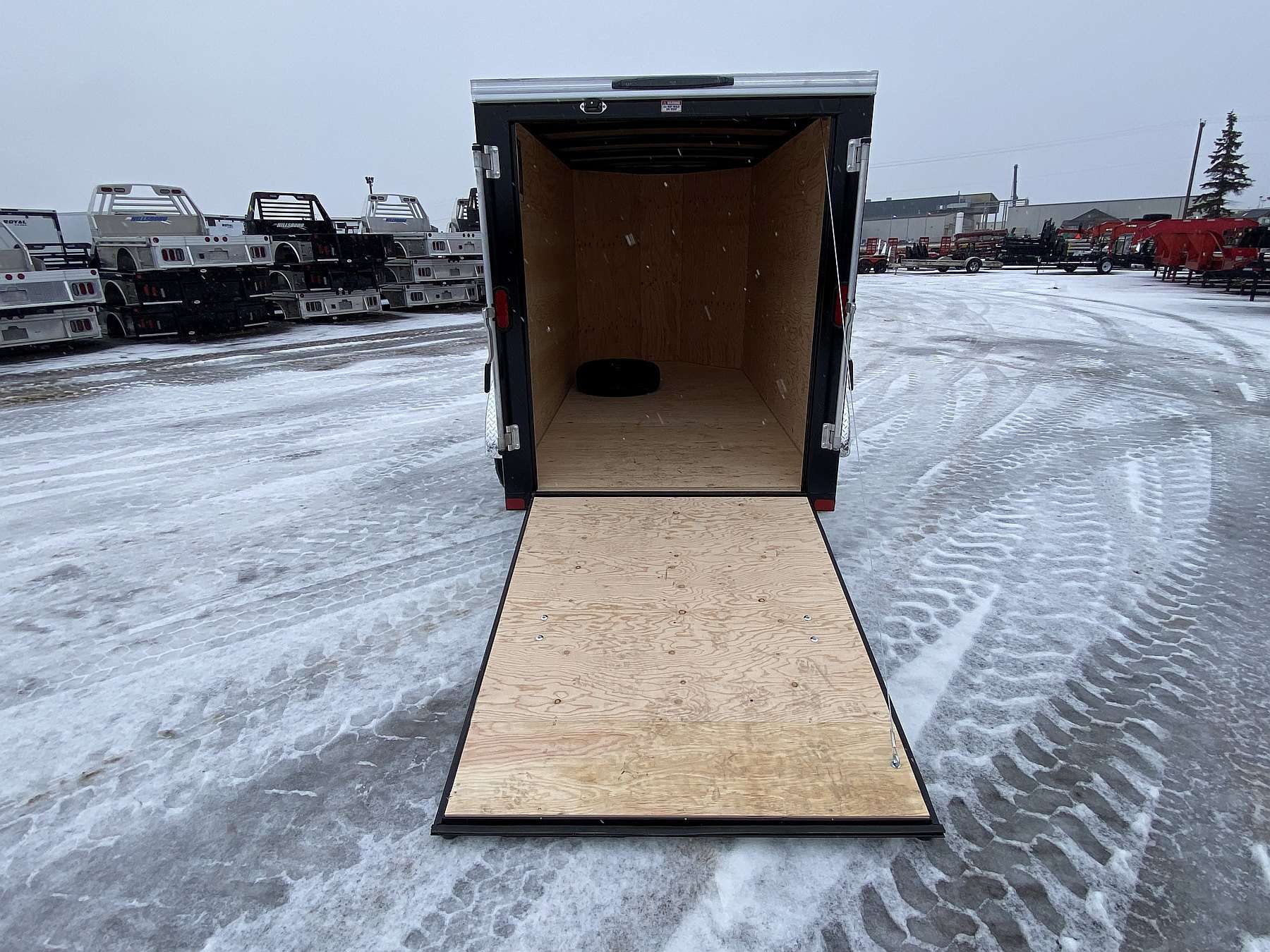 2026 Royal 5'x12' Enclosed Cargo w/ Ramp Door
