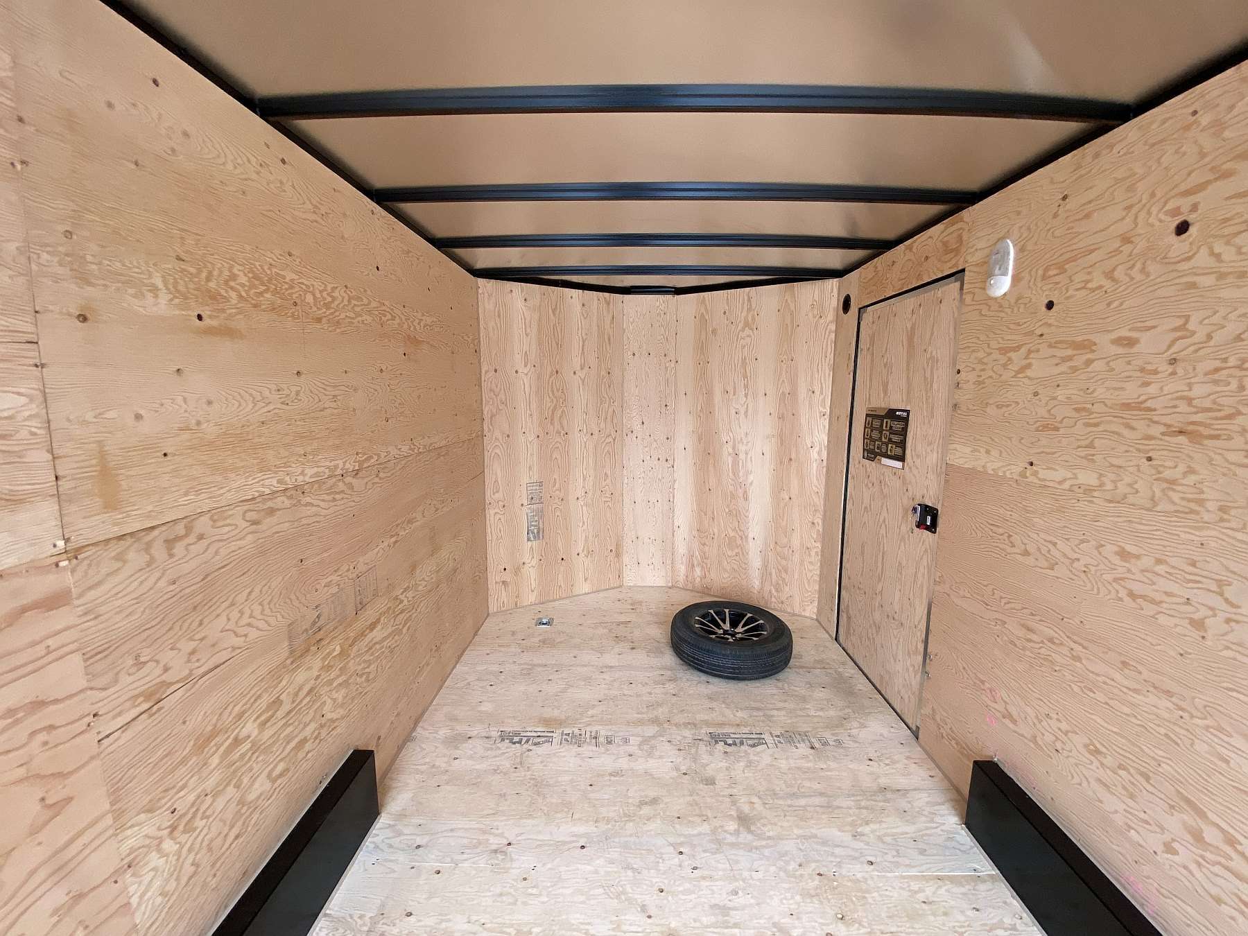 2026 Royal 7.5'x16' Enclosed Cargo w/ Aluminum Wheels