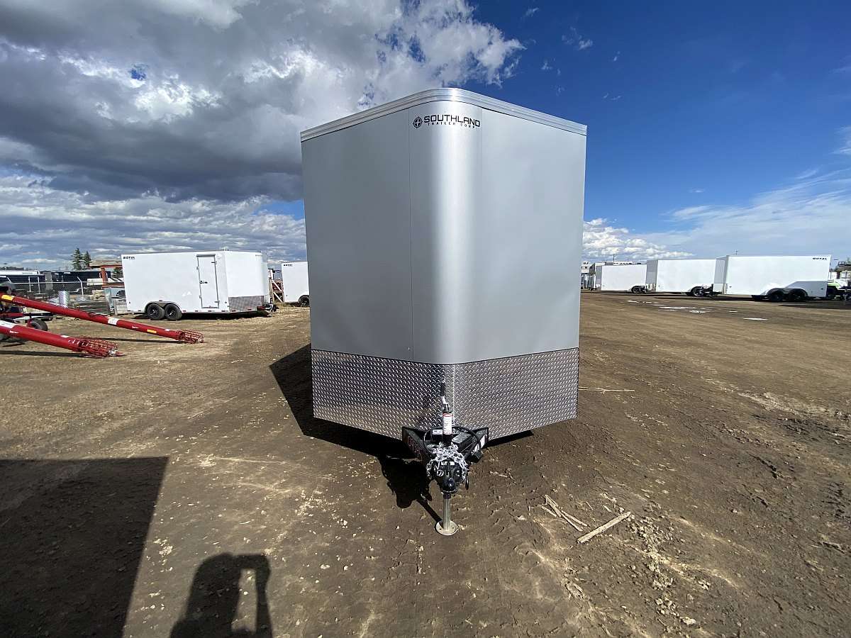 2026 Royal 7.5'x16' Enclosed Cargo w/ Ramp Door