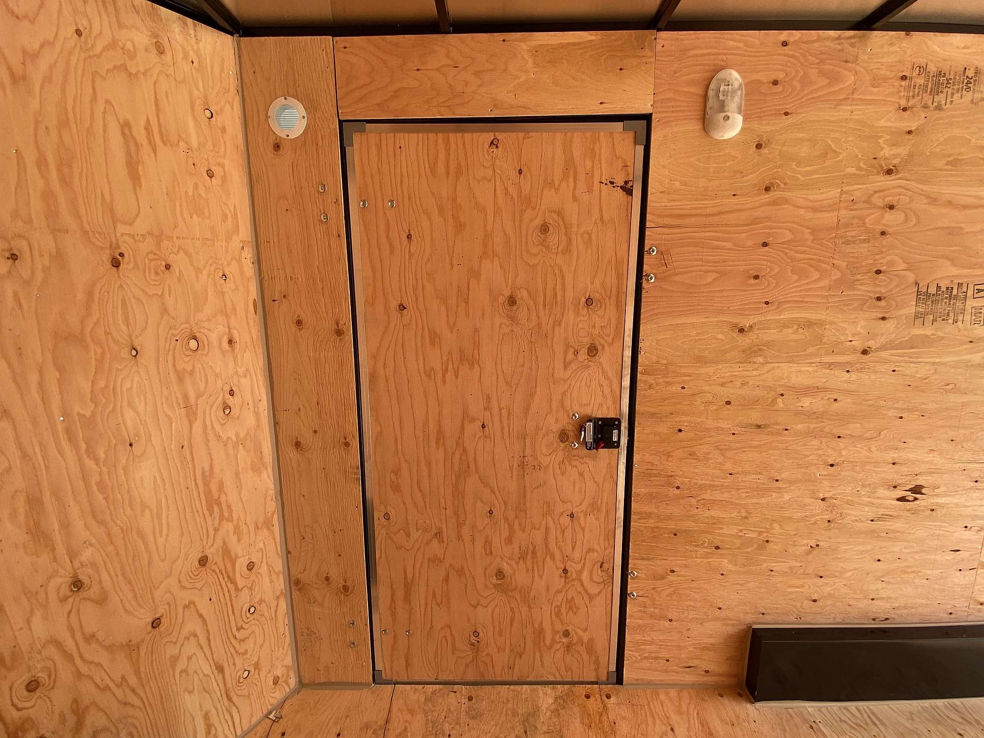 2026 Royal 7.5'x16' Enclosed Cargo  w/ Ramp Door