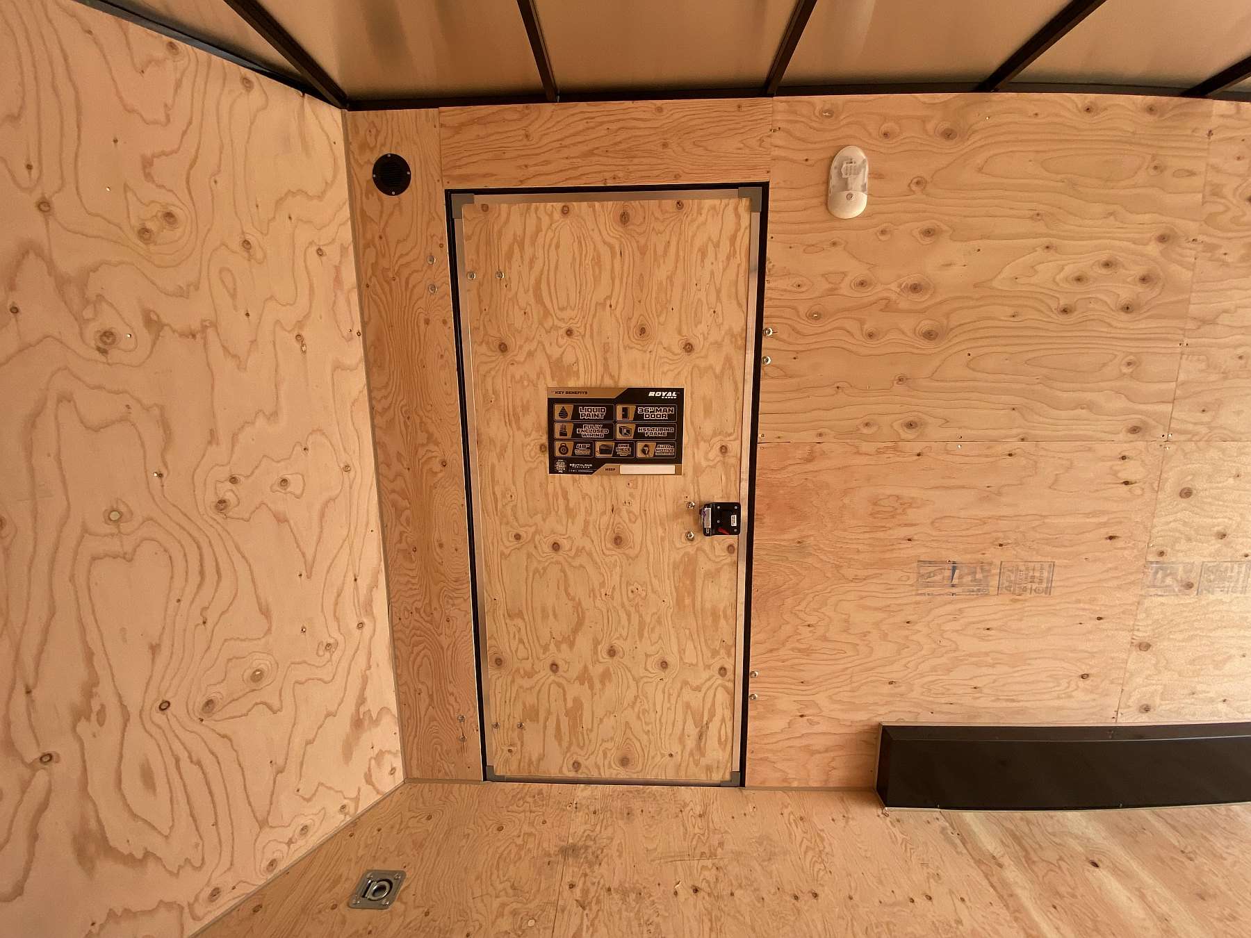 2026 Royal 7.5'x16' Enclosed Cargo  w/ Ramp Door