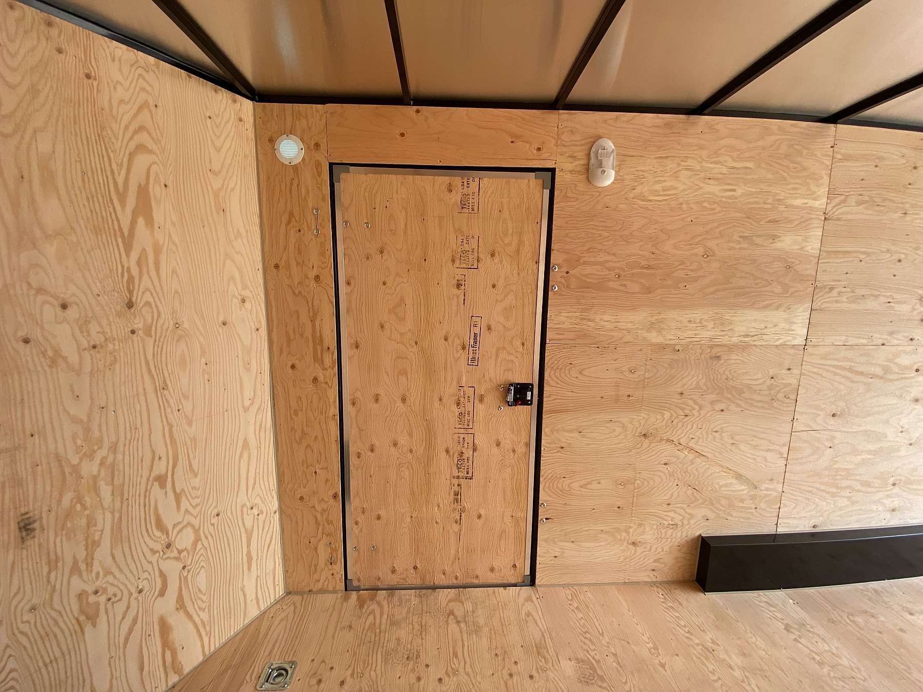 2026 Royal 7.5'x18' Enclosed Cargo Trailer