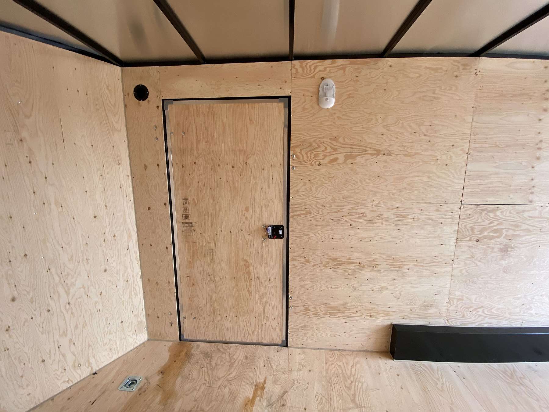 2026 Royal 7.5'x18' Enclosed Cargo Trailer