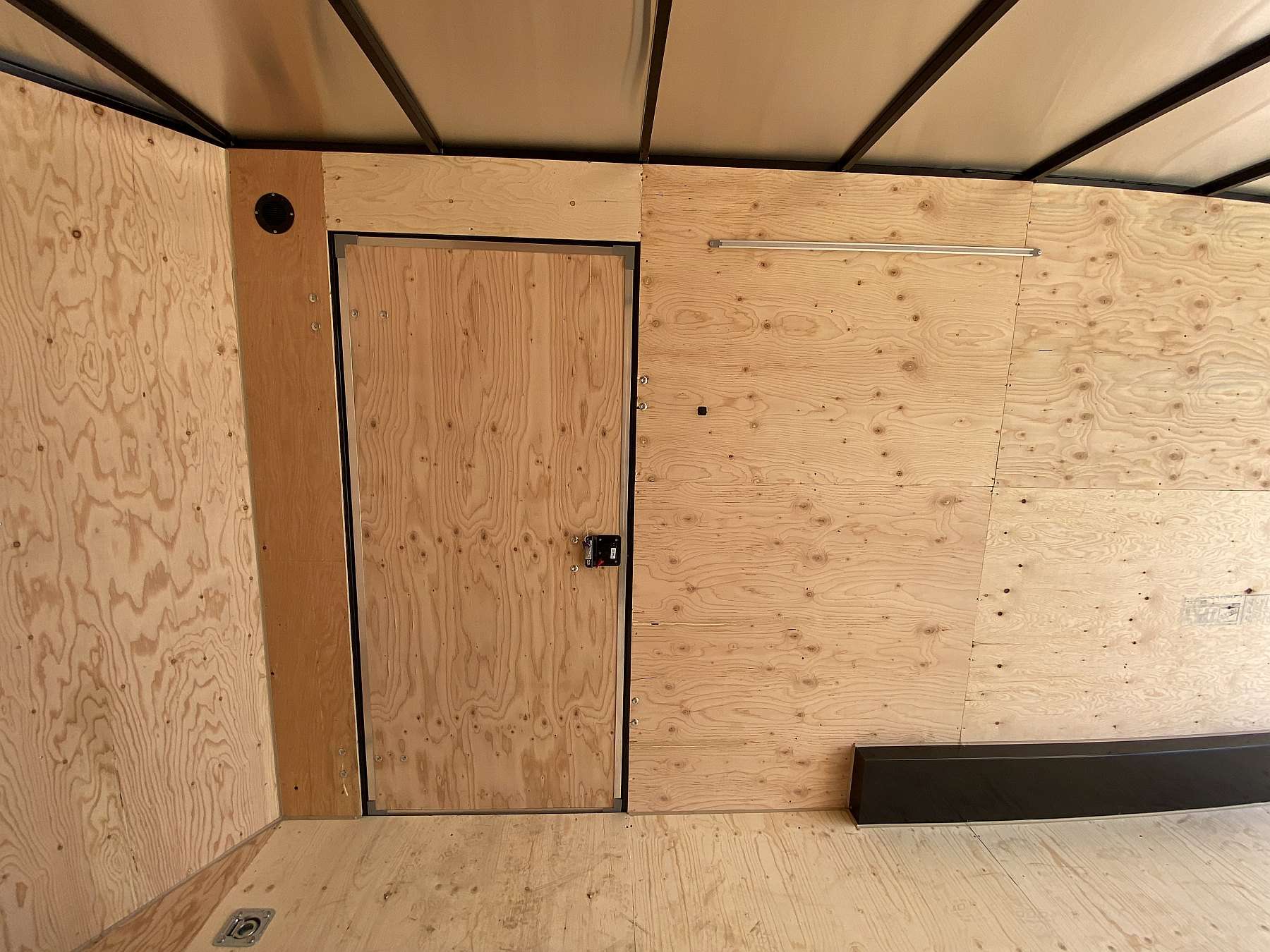 2026 Royal 7.5'x18' Enclosed Cargo Trailer