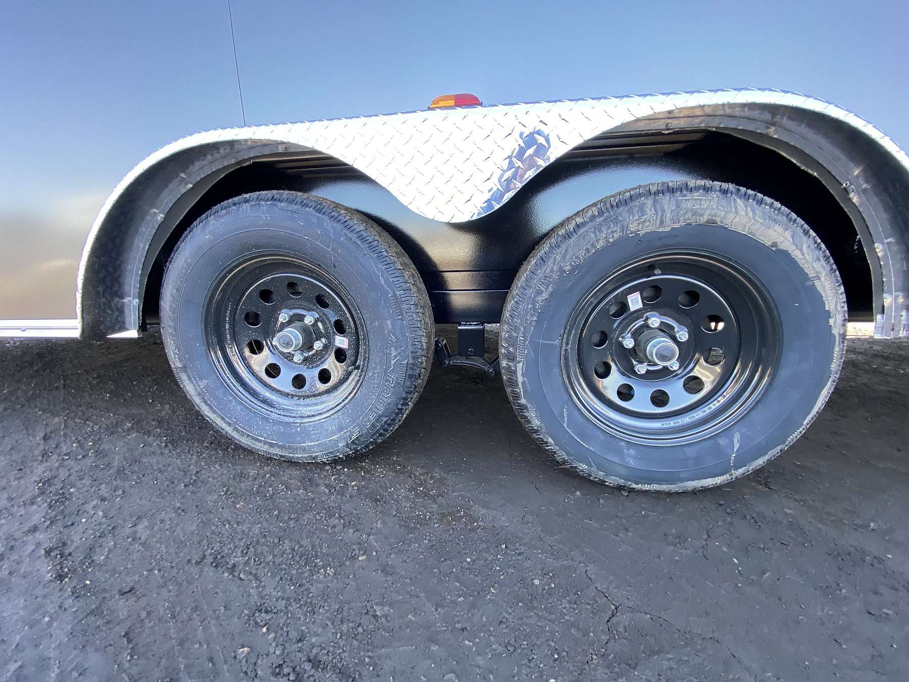 2026 Royal 7.5'x18' Enclosed Cargo w/ 16" Center Upgrade