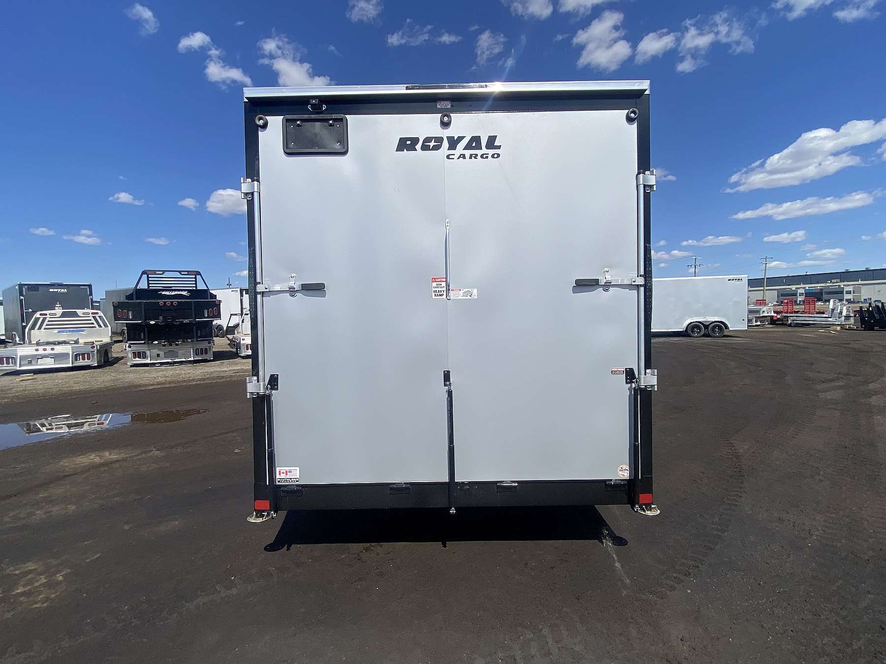2026 Royal 7.5'x18' Enclosed Cargo w/ 16" Center Upgrade