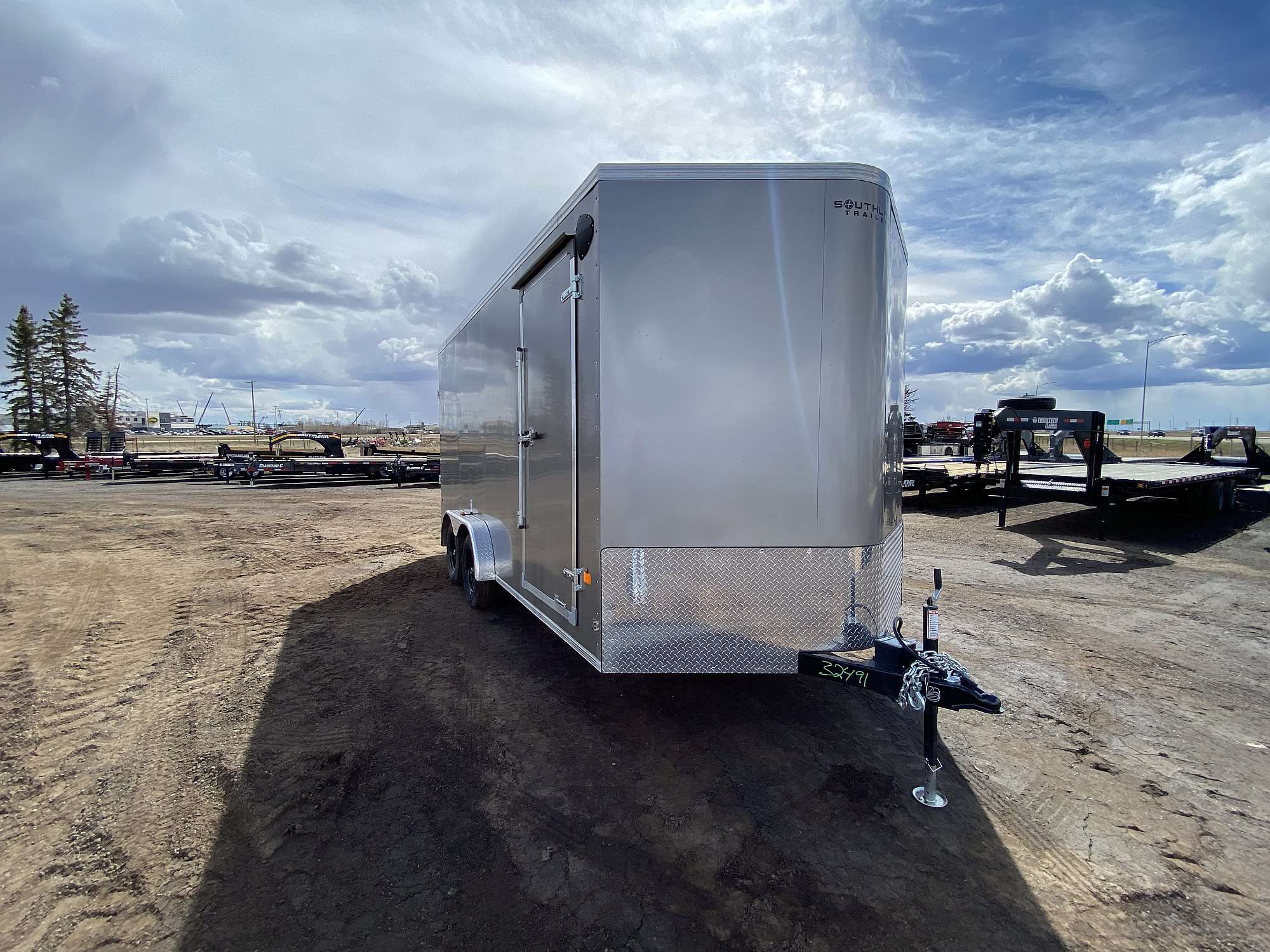 2026 Royal 7.5'x18' Enclosed Cargo w/ Aluminum Wheels